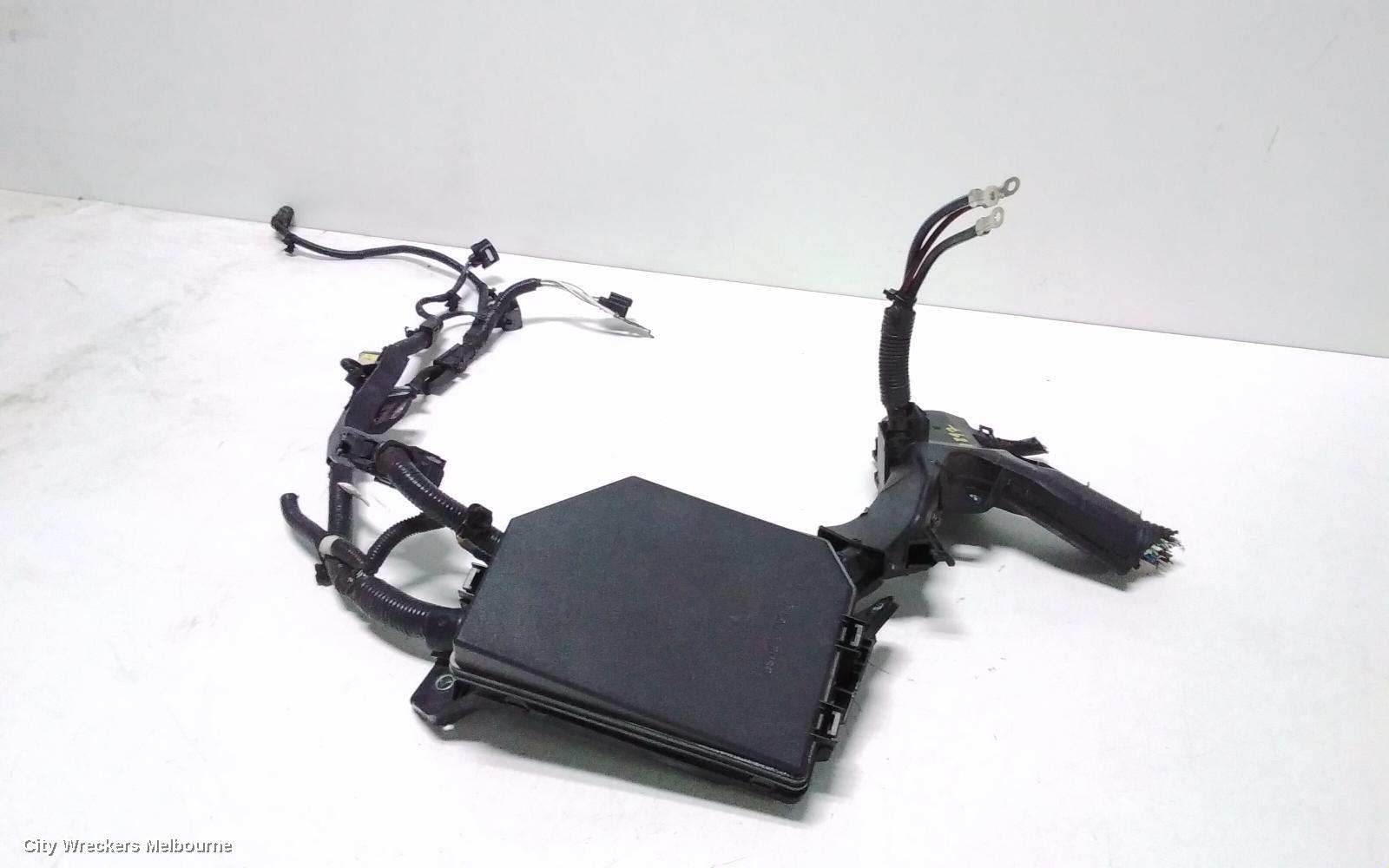 TOYOTA C-HR FUSE BOX, GEN 1, 12/2016 - 09/2023