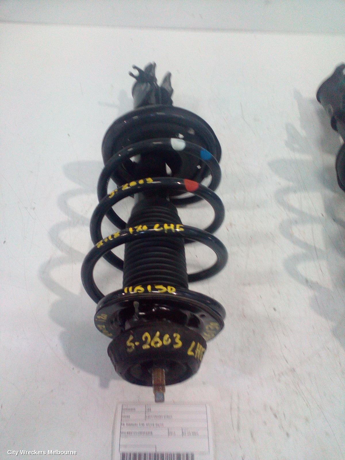 HYUNDAI I20 LEFT FRONT STRUT, PB, MANUAL T/M, 07/2010 - 03/2012