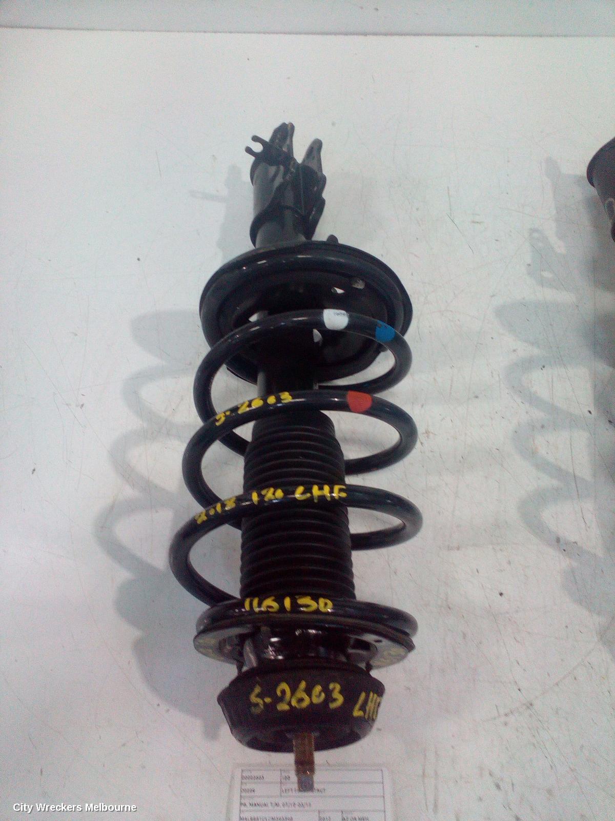 HYUNDAI I20 LEFT FRONT STRUT, PB, MANUAL T/M, 07/2010 - 03/2012