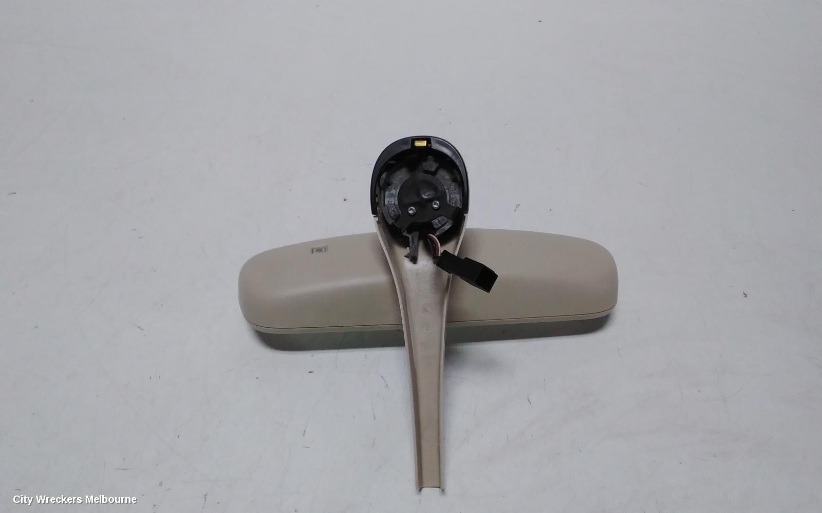AUDI Q7 INTERIOR MIRROR, 4L, BLACK PLUG, 09/2006 - 08/2015