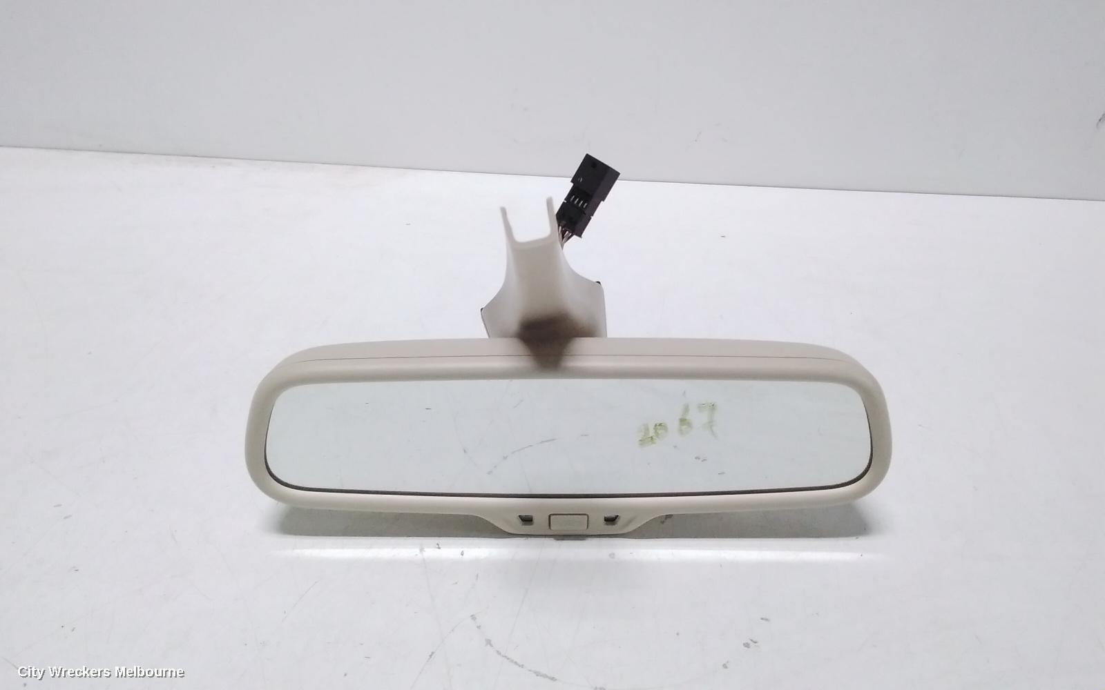 AUDI Q7 INTERIOR MIRROR, 4L, BLACK PLUG, 09/2006 - 08/2015