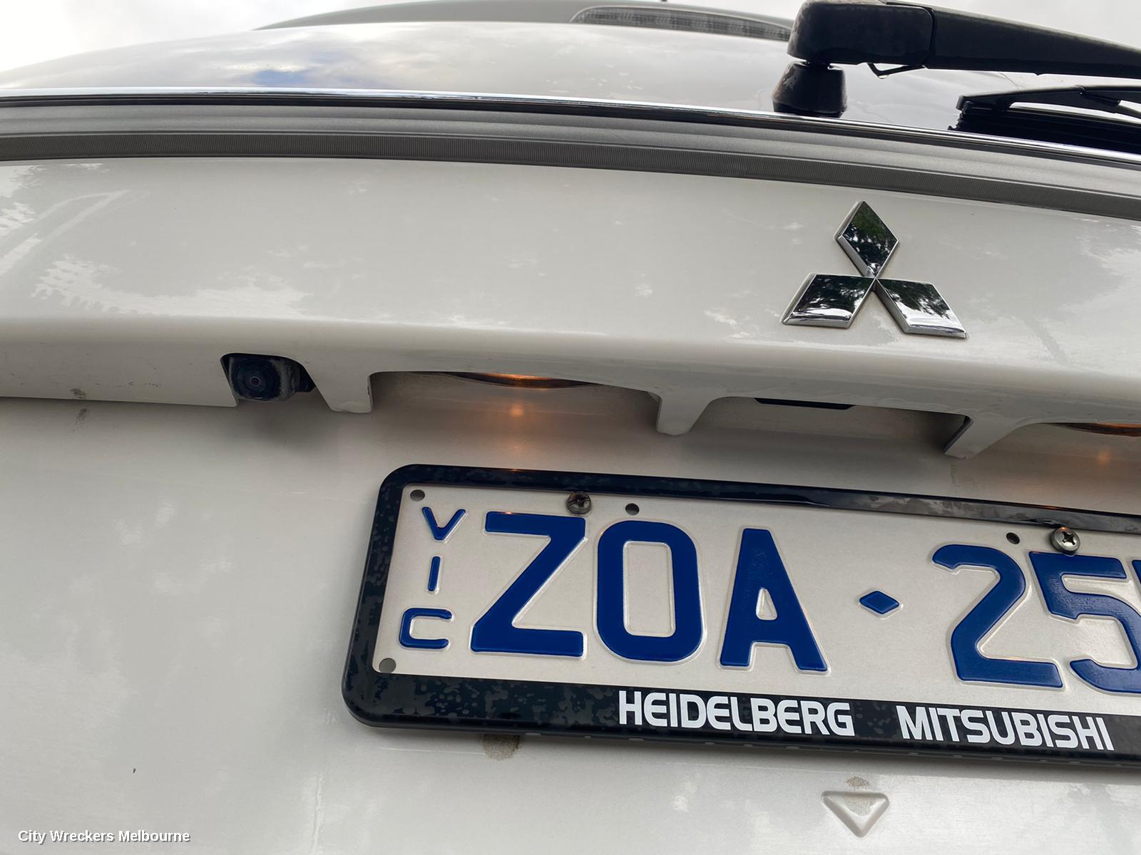 MITSUBISHI OUTLANDER RIGHT REAR DOOR, ZJ, 10/2012 - 03/2015