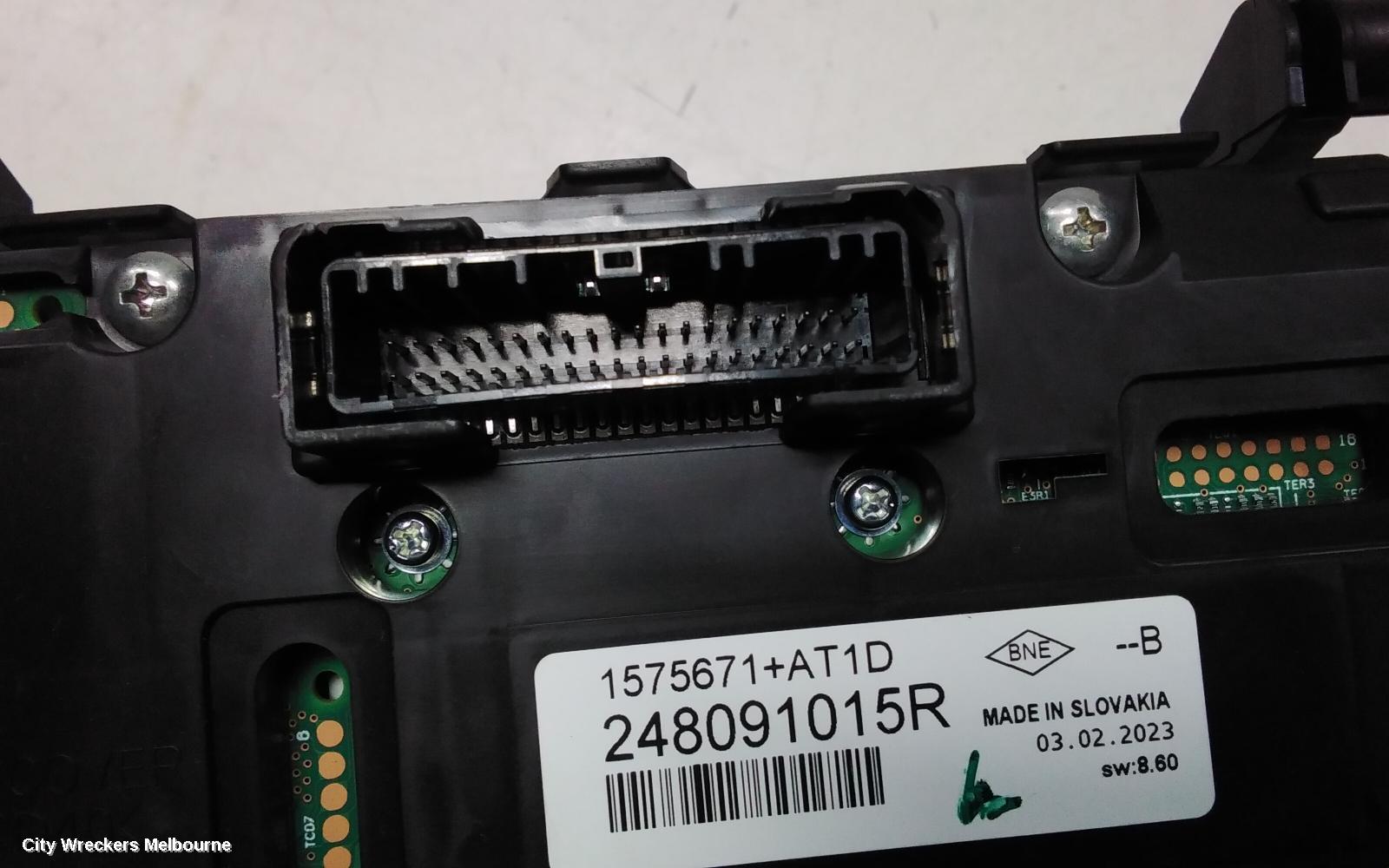 RENAULT TRAFIC INSTRUMENT CLUSTER, DIESEL, AUTO T/M, X82, 09/2019 ONWARDS