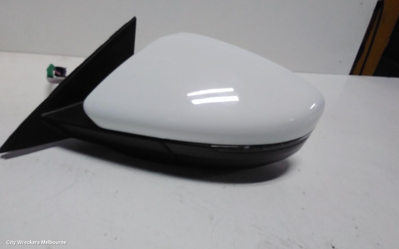 MG HS LEFT DOOR MIRROR, SAS23, HEATED, ELECT ADJ, COLOUR CODED, 09/2019 ONWARDS