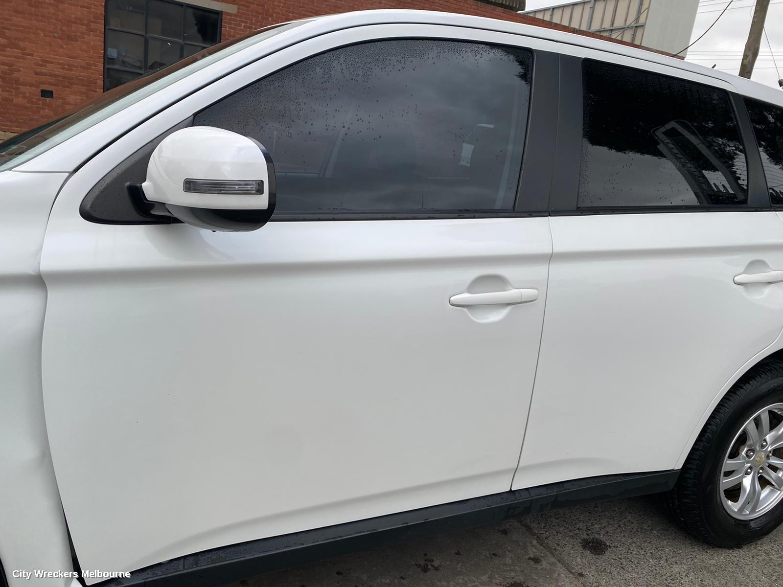 MITSUBISHI OUTLANDER SUNVISOR, ZJ, LH SIDE, 10/2012 - 03/2015