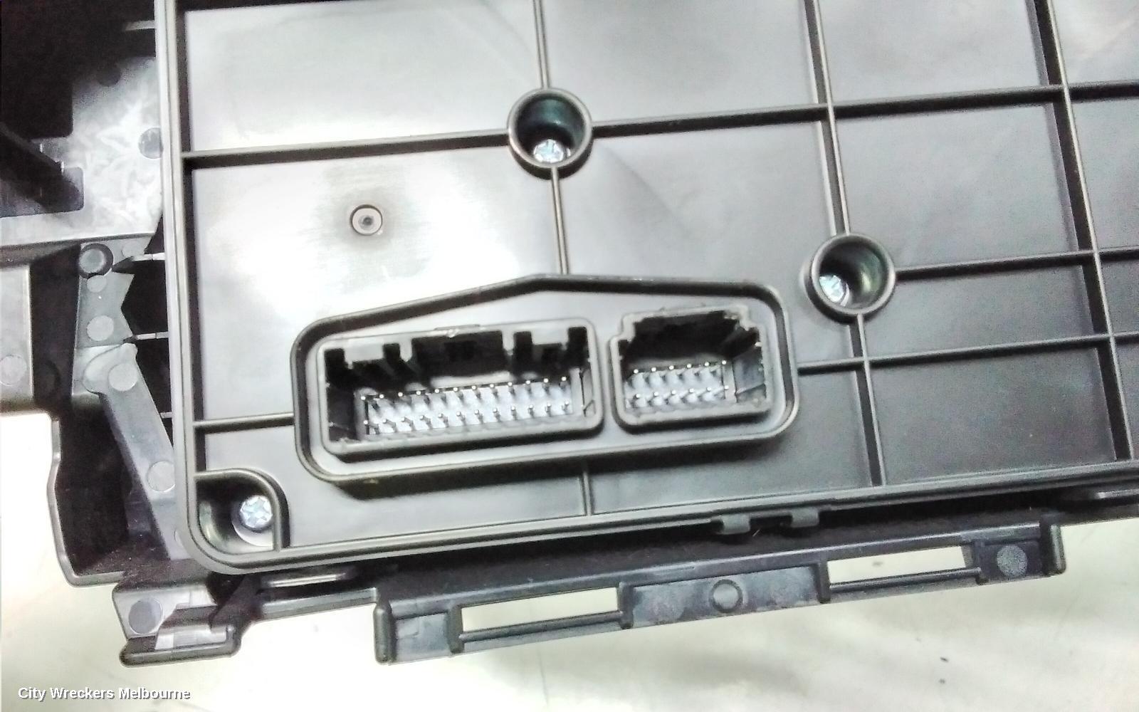 MAZDA CX9 HEATER/AC CONTROLS, FRONT, THREE ZONE CLIMATE CONTROL, NON HEATED SEAT TYPE, TC, SPORT, 07/2016 ONWARDS
