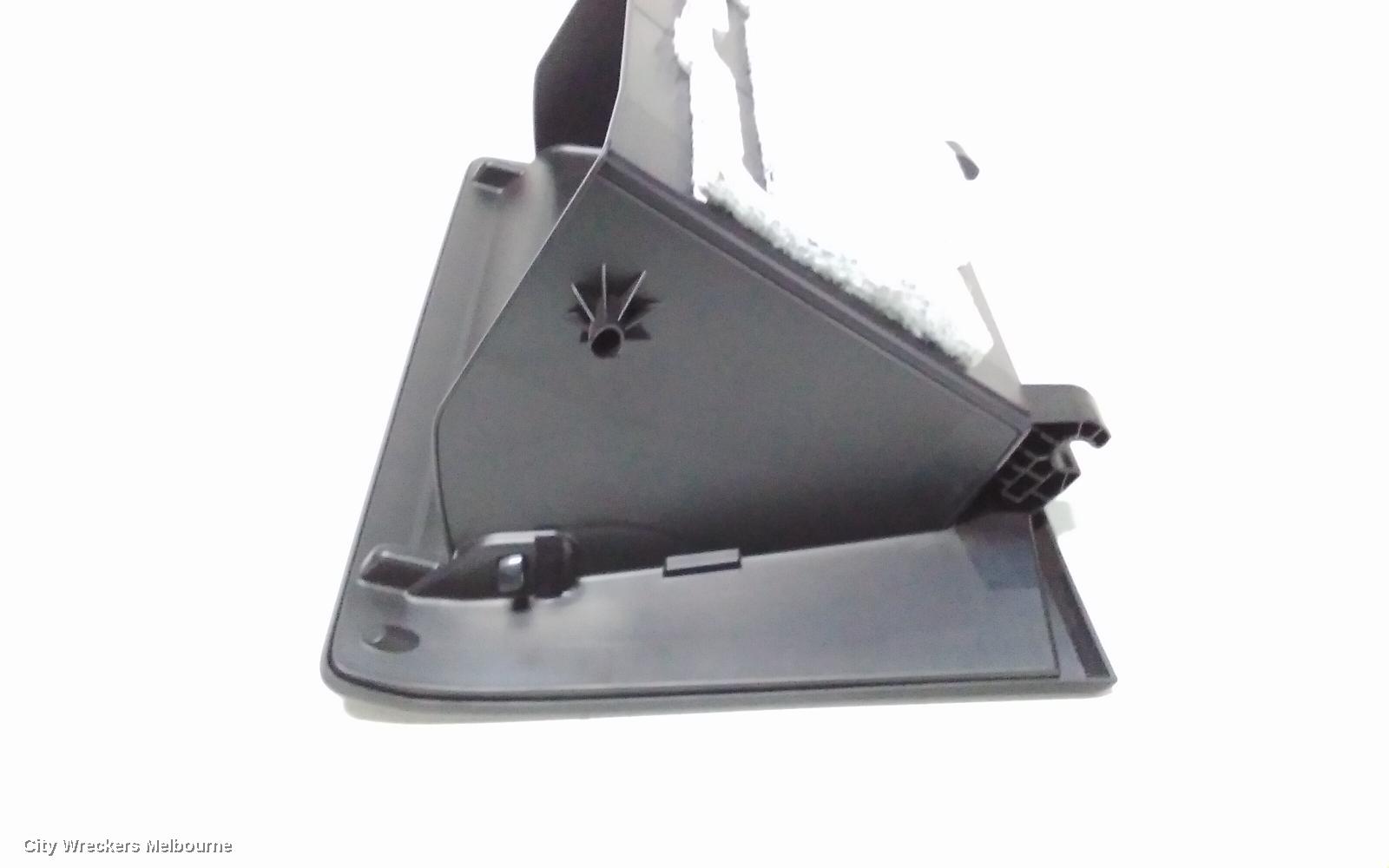 MAZDA CX9 GLOVE BOX, TC, 07/2016 - 12/2024