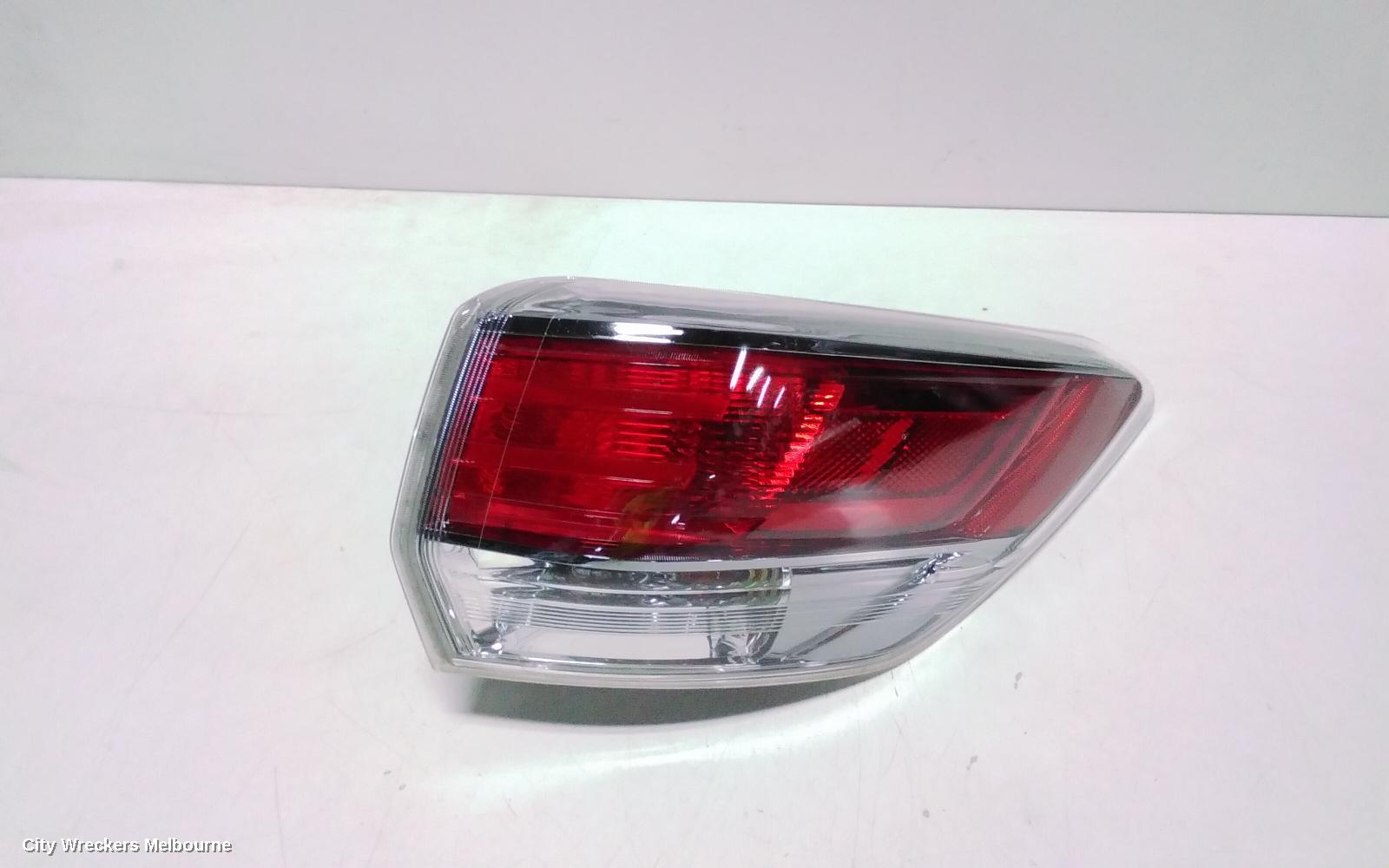TOYOTA KLUGER RIGHT TAILLIGHT, GSU50/GSU55, 12/2013 - 02/2021