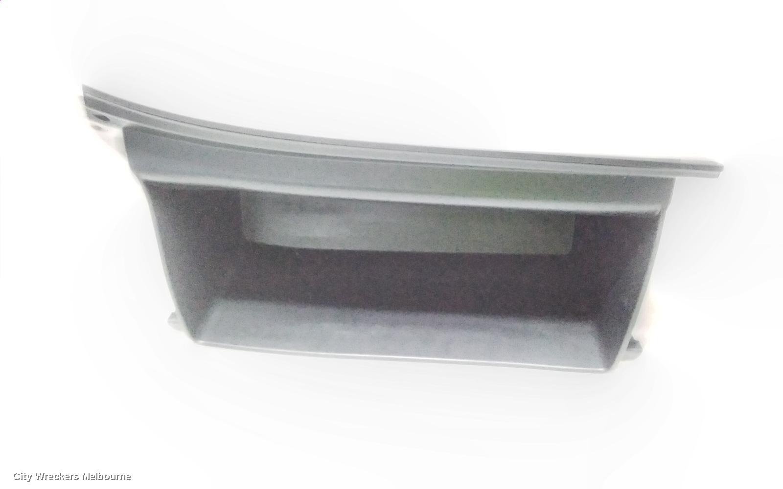 TOYOTA KLUGER GLOVE BOX, XU50 SERIES, 03/2014 - 02/2021