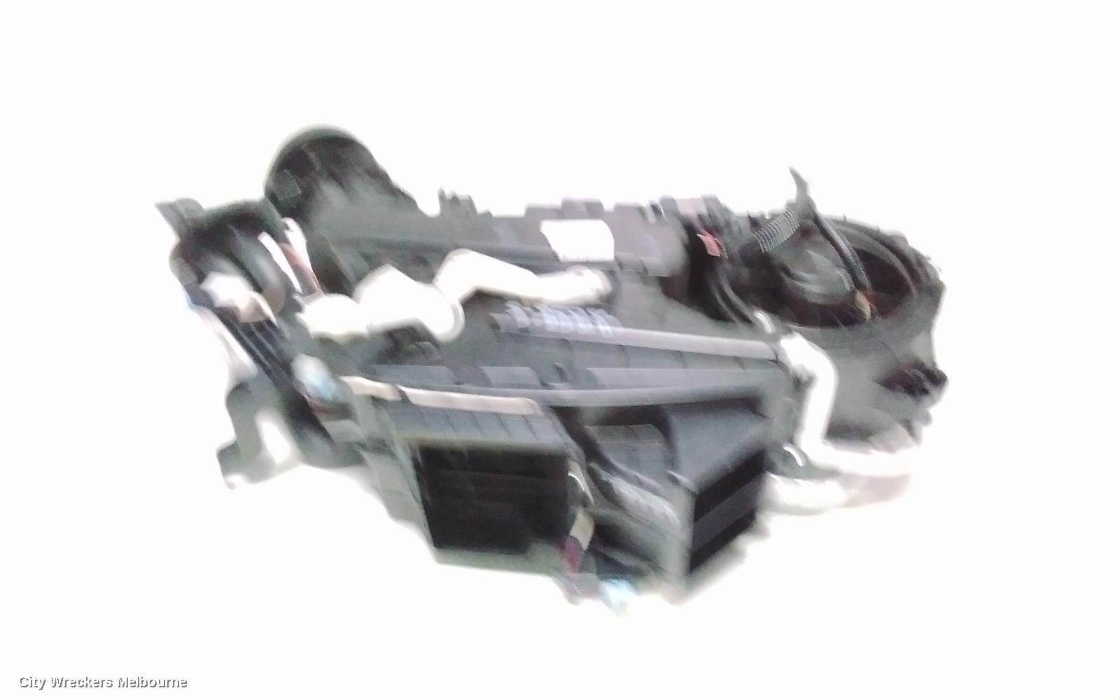 TOYOTA KLUGER HEATER FAN MOTOR, GSU50/GSU55, REAR, 12/2013 - 02/2021