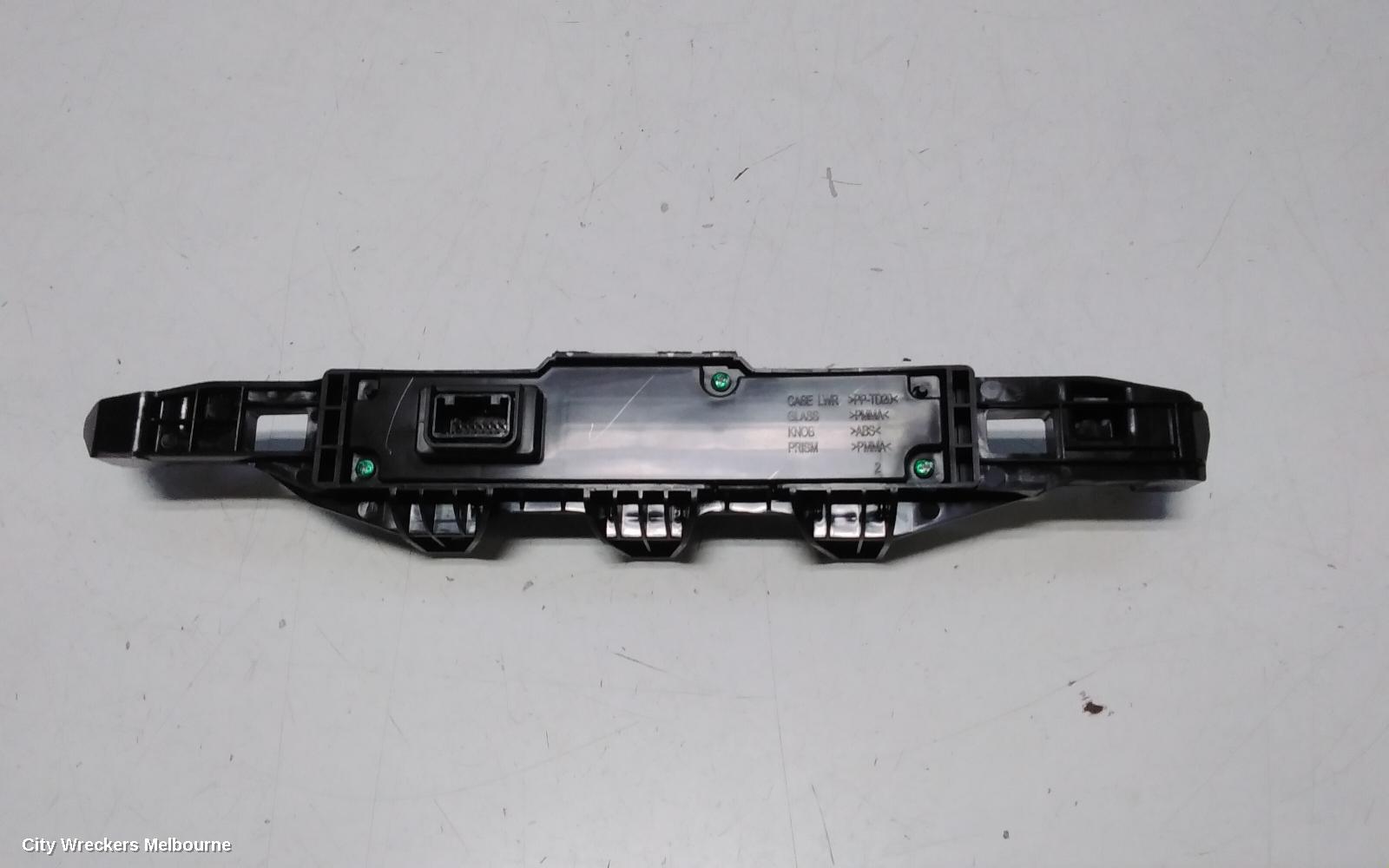 TOYOTA KLUGER CLOCK, XU50 SERIES, 03/2014 - 02/2021