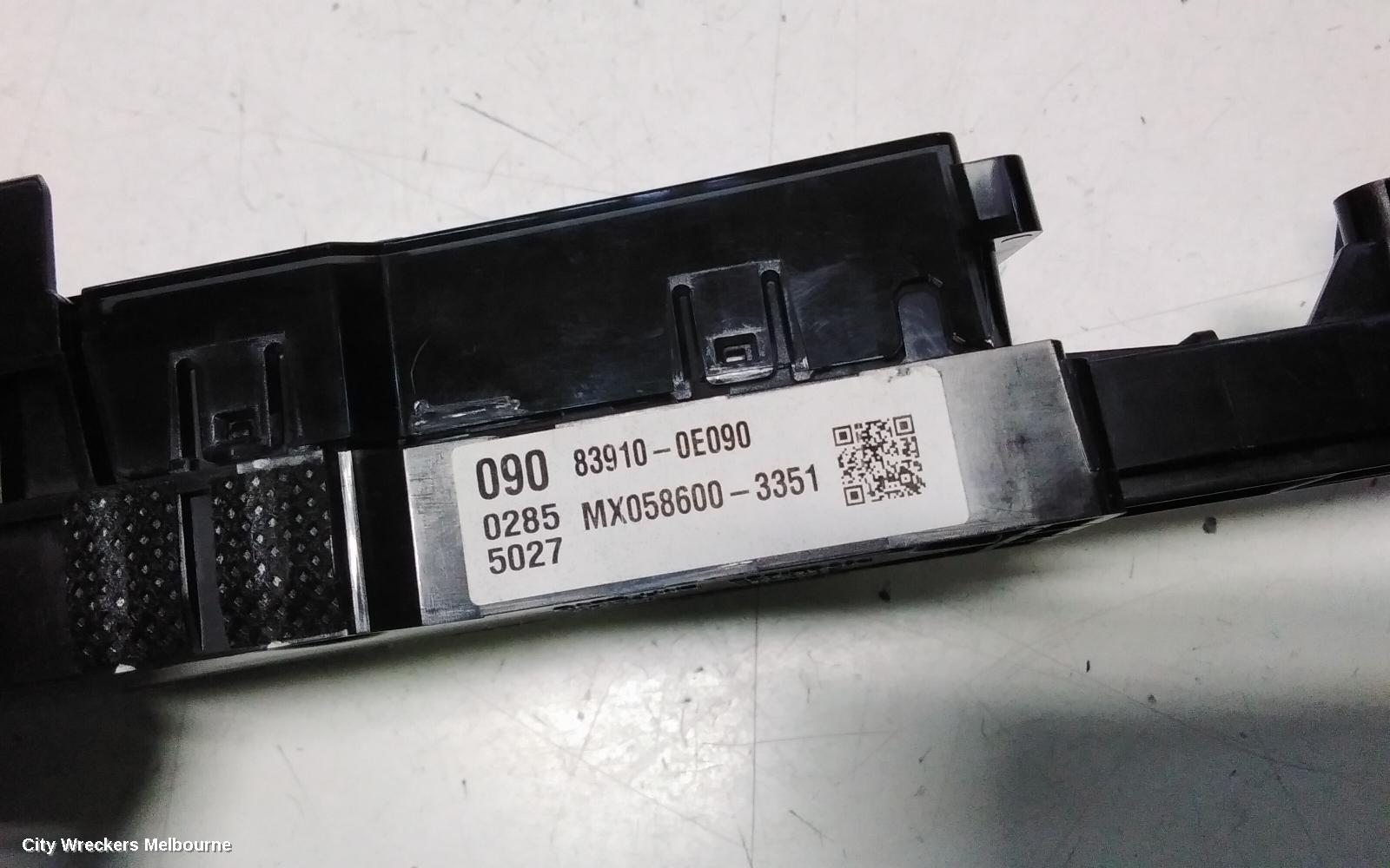 TOYOTA KLUGER CLOCK, XU50 SERIES, 03/2014 - 02/2021