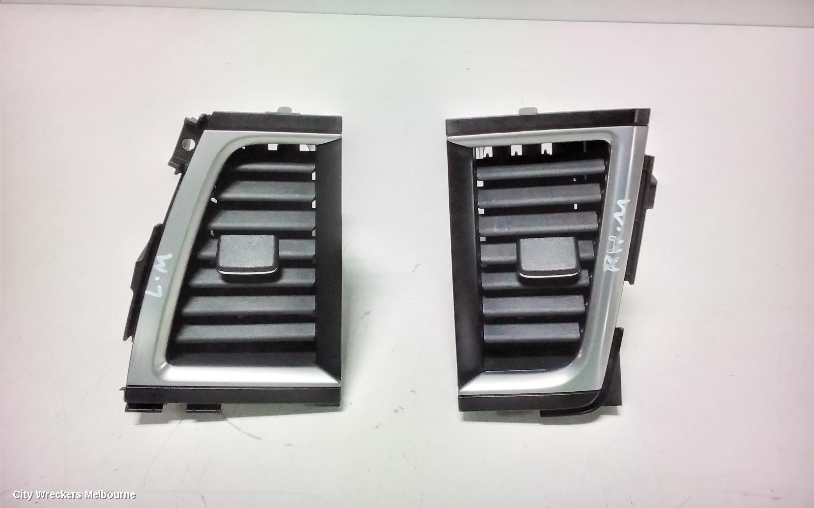 TOYOTA KLUGER, XU50 SERIES, 03/2014 - 02/2021, CENTRE AIRVENT: 116305