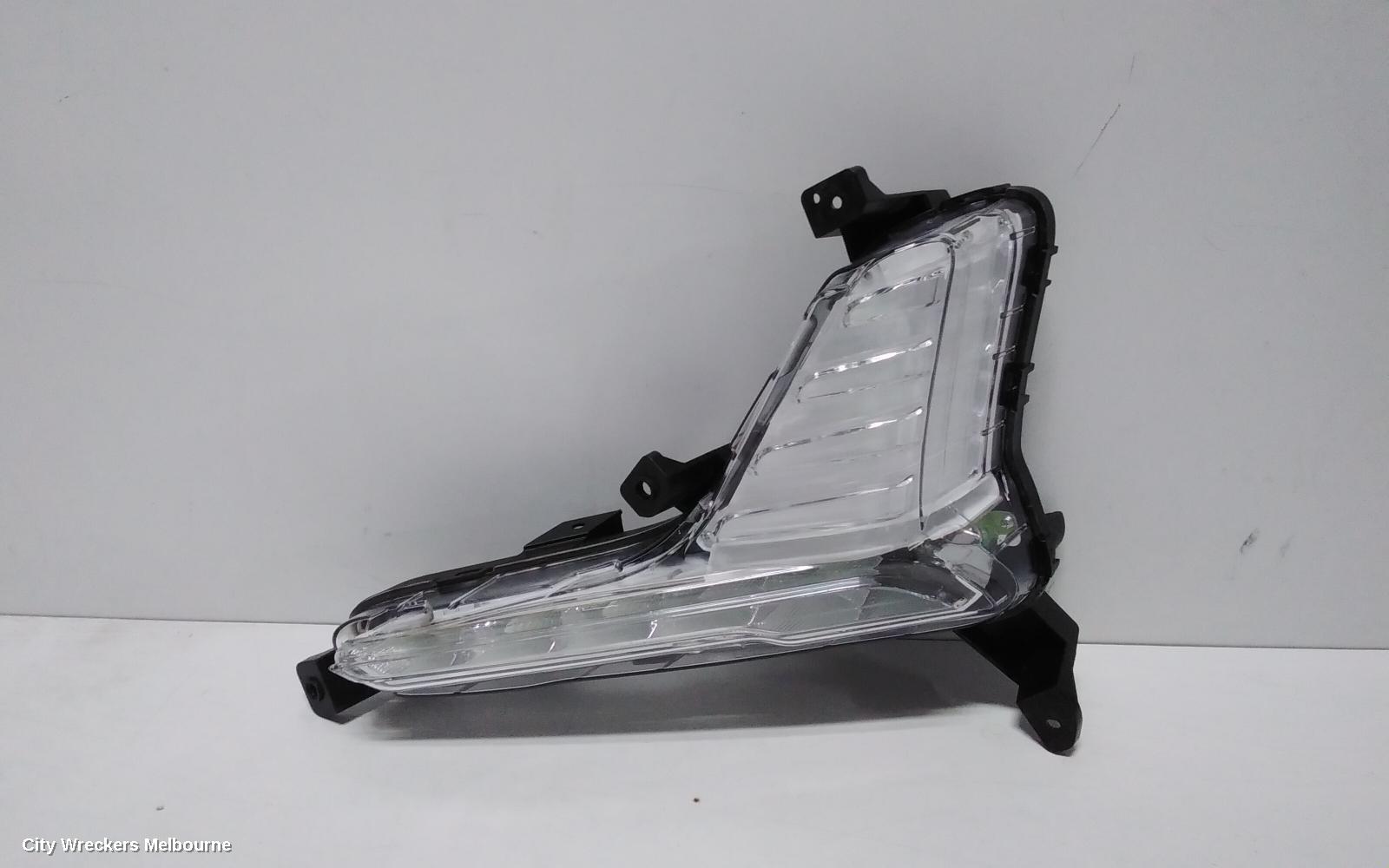 HYUNDAI SONATA LEFT INDICATOR/FOG/SIDE, DAYTIME RUNNING LAMP, LF, ACTIVE, 08/2017 - 01/2020