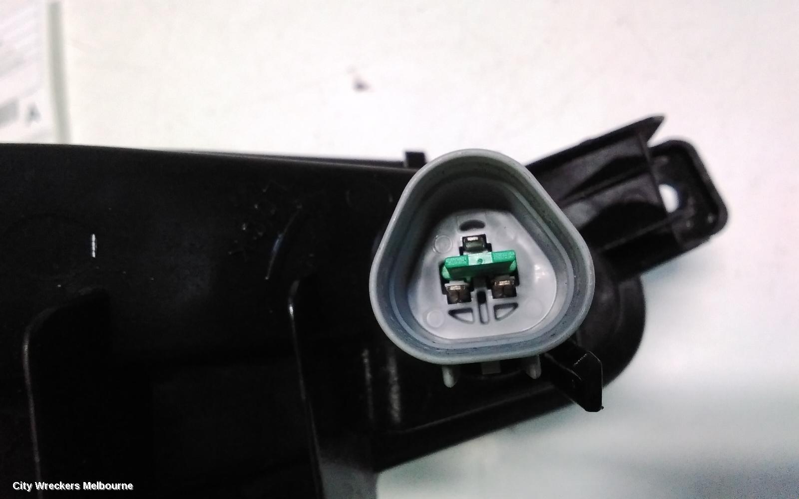 HYUNDAI SONATA RIGHT INDICATOR/FOG/SIDE, DAYTIME RUNNING LAMP, LF, ACTIVE, 08/2017 - 01/2020