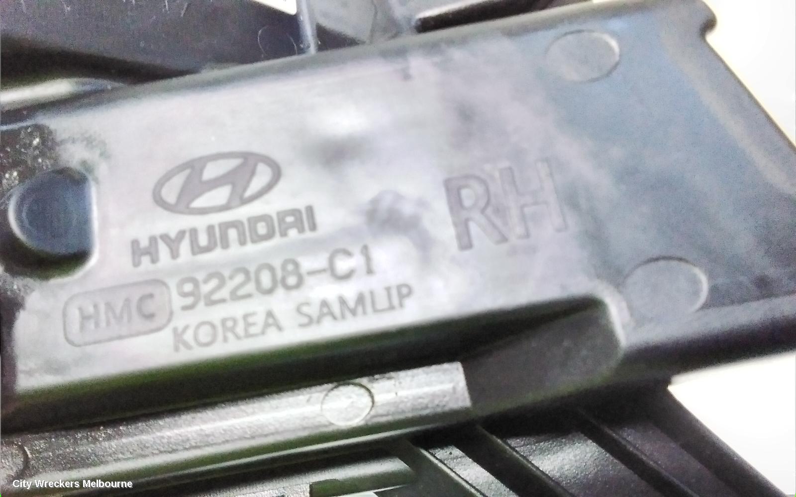 HYUNDAI SONATA RIGHT INDICATOR/FOG/SIDE, DAYTIME RUNNING LAMP, LF, ACTIVE, 08/2017 - 01/2020