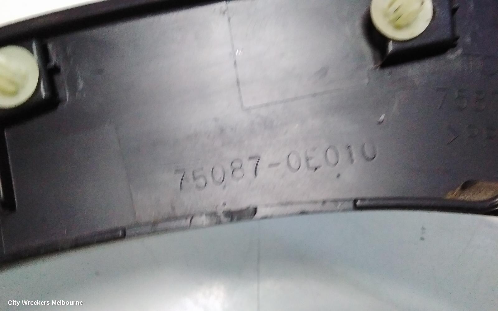 TOYOTA KLUGER WHEEL ARCH FLARE, RH REAR, DOOR ARCH MOULD, GSU50-GSU55, 12/2013 - 02/2021