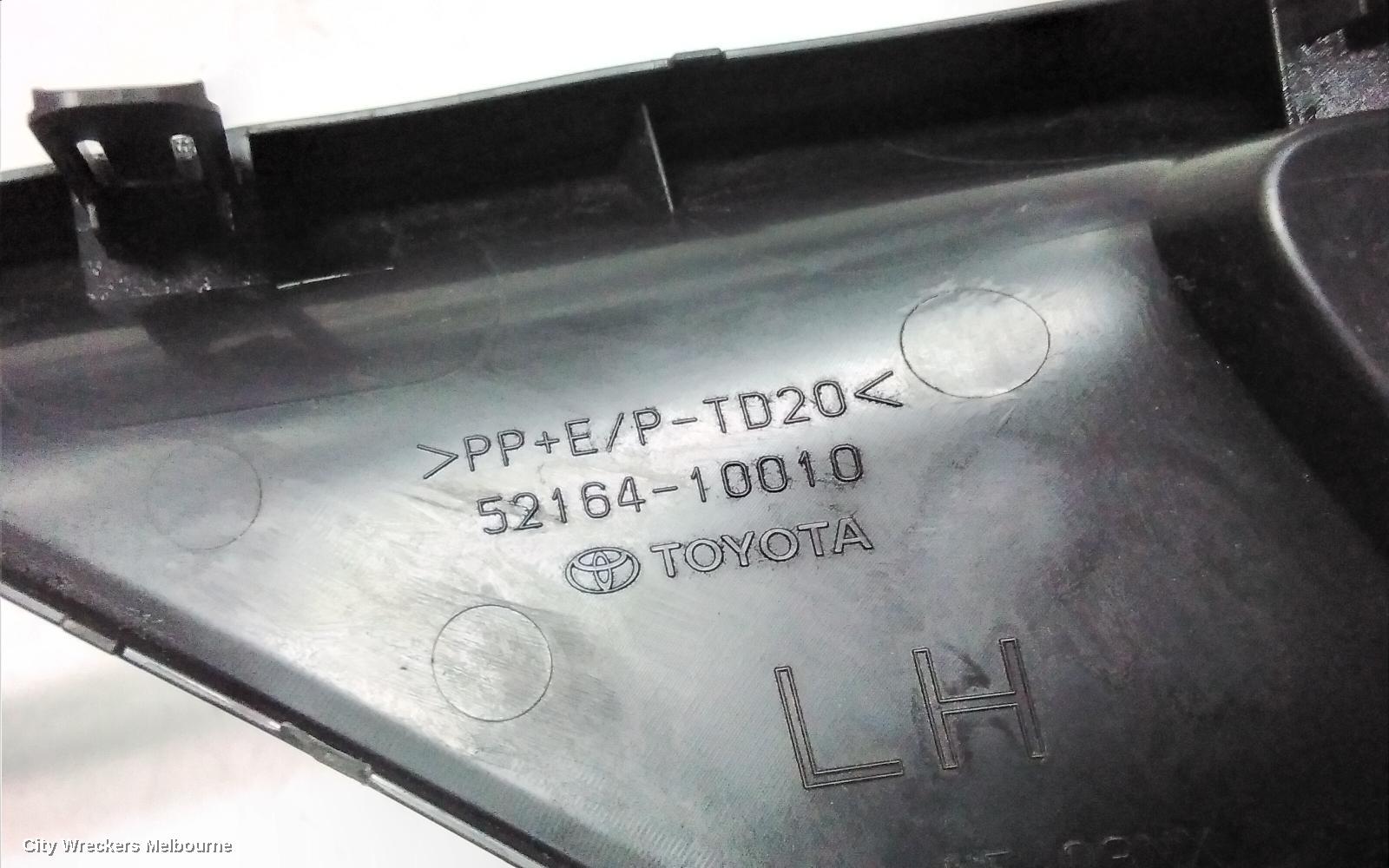 TOYOTA C-HR LEFT TAILLIGHT, GEN 1, BUMPER REFLECTOR, 12/2016 ONWARDS