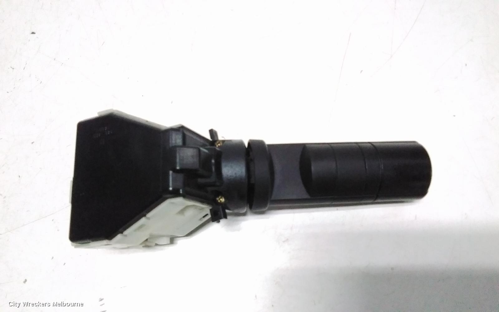 NISSAN NAVARA COMBINATION SWITCH, D40, FLASHER SWITCH, NON DRIVING LAMP TYPE, 09/2005 - 08/2015