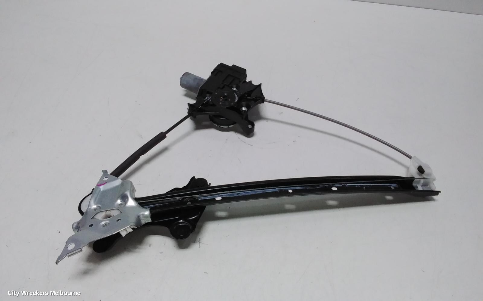 LEXUS UX RIGHT FRONT WINDOW REG/MOTOR, X10, 10/2018 ONWARDS