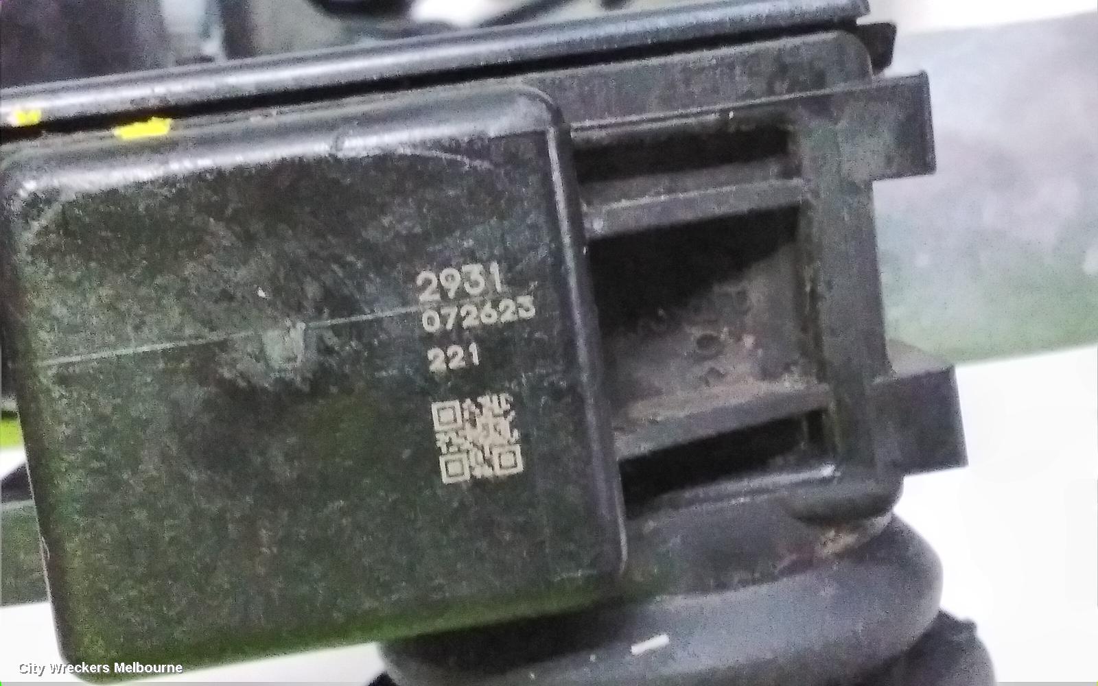 LEXUS UX RIGHT FRONT WINDOW REG/MOTOR, X10, 10/2018 ONWARDS