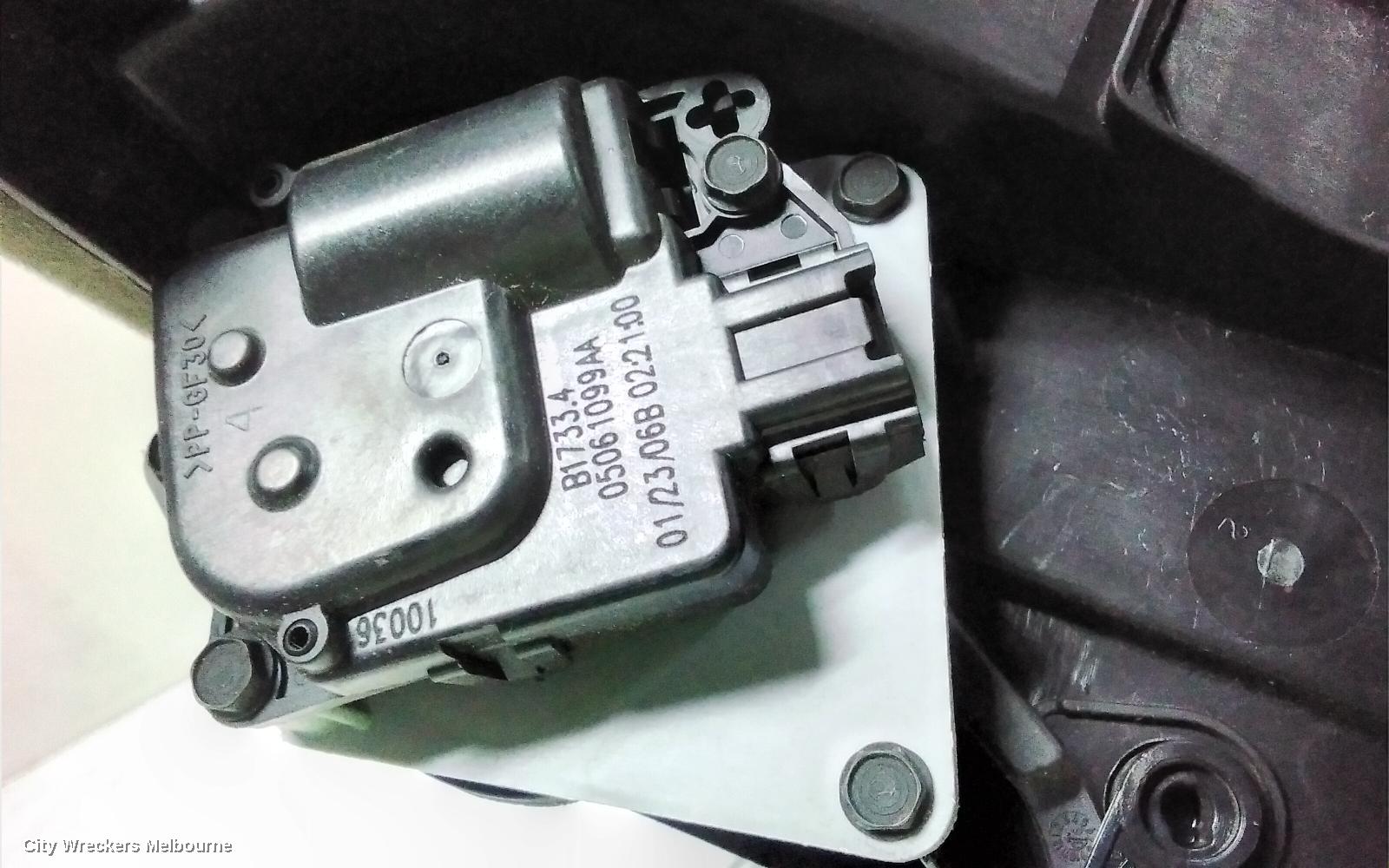 CHRYSLER 300C HEATER CORE/BOX, 11/2005 - 12/2011