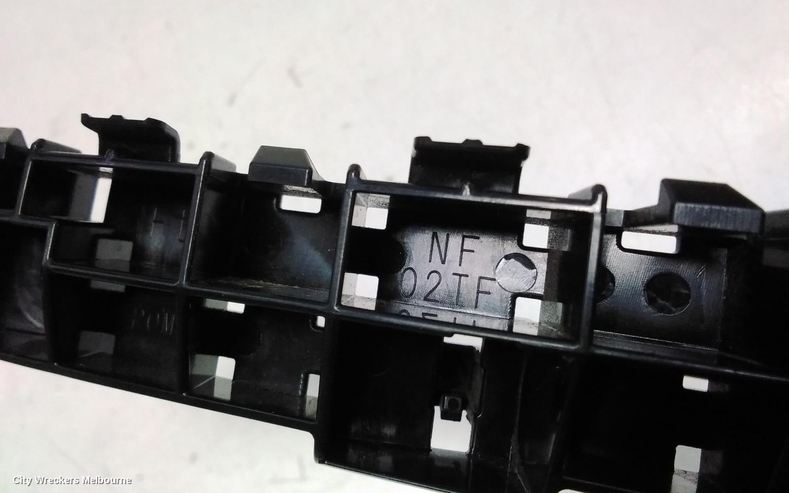 SUBARU IMPREZA, G5, 09/2016 - 09/2023, RHF BAR RETAINER : 116423