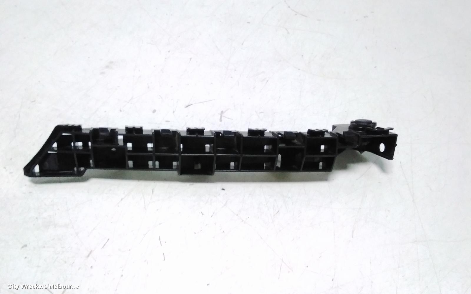 SUBARU IMPREZA, G5, 09/2016 - 09/2023, RHF BAR RETAINER : 116423