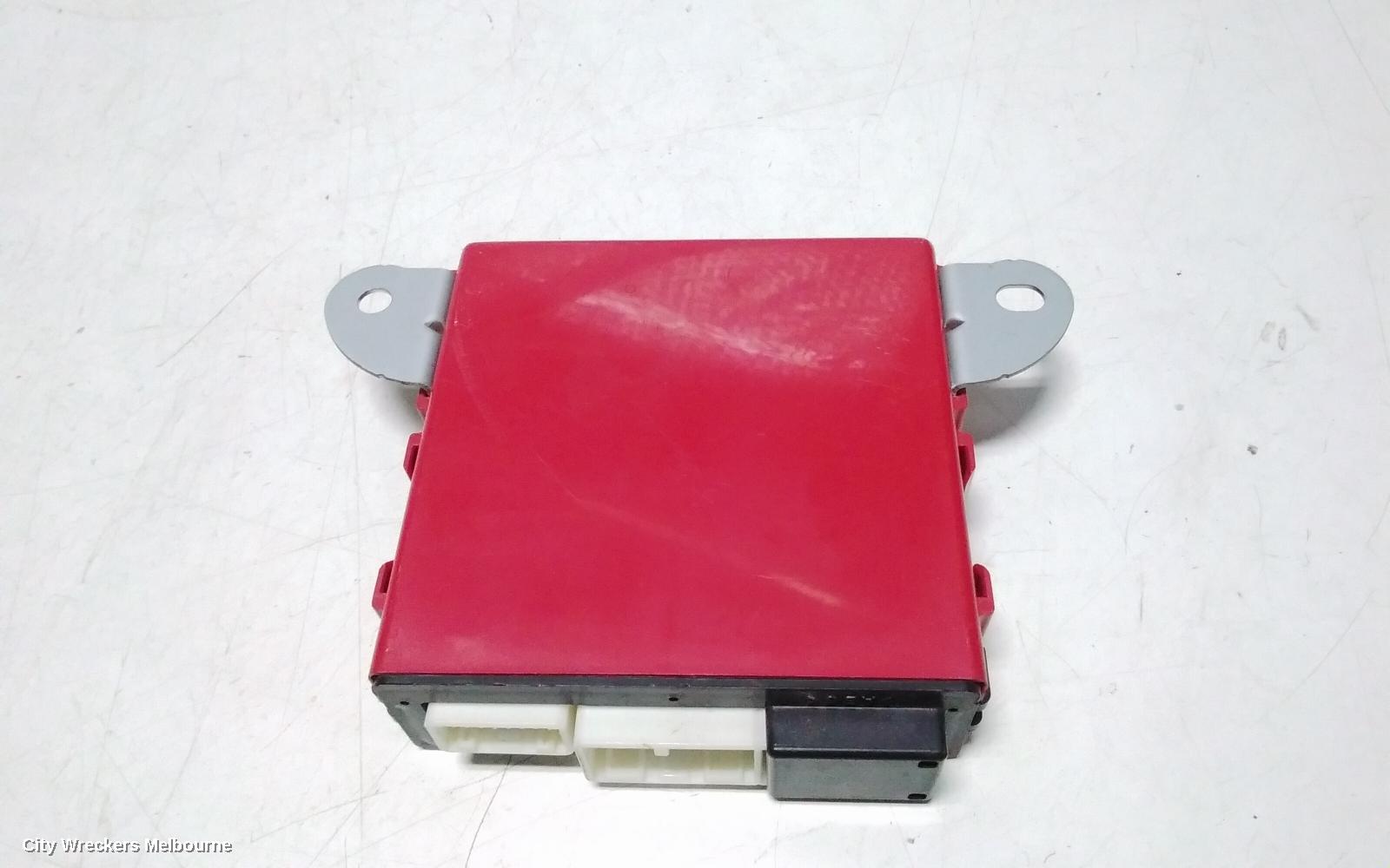 LEXUS IS250/IS250C, GSE20R 11/2005 - 07/2013, MIRROR CONTROL UNIT ~ 89430-53011 // 12330-6840: 116430