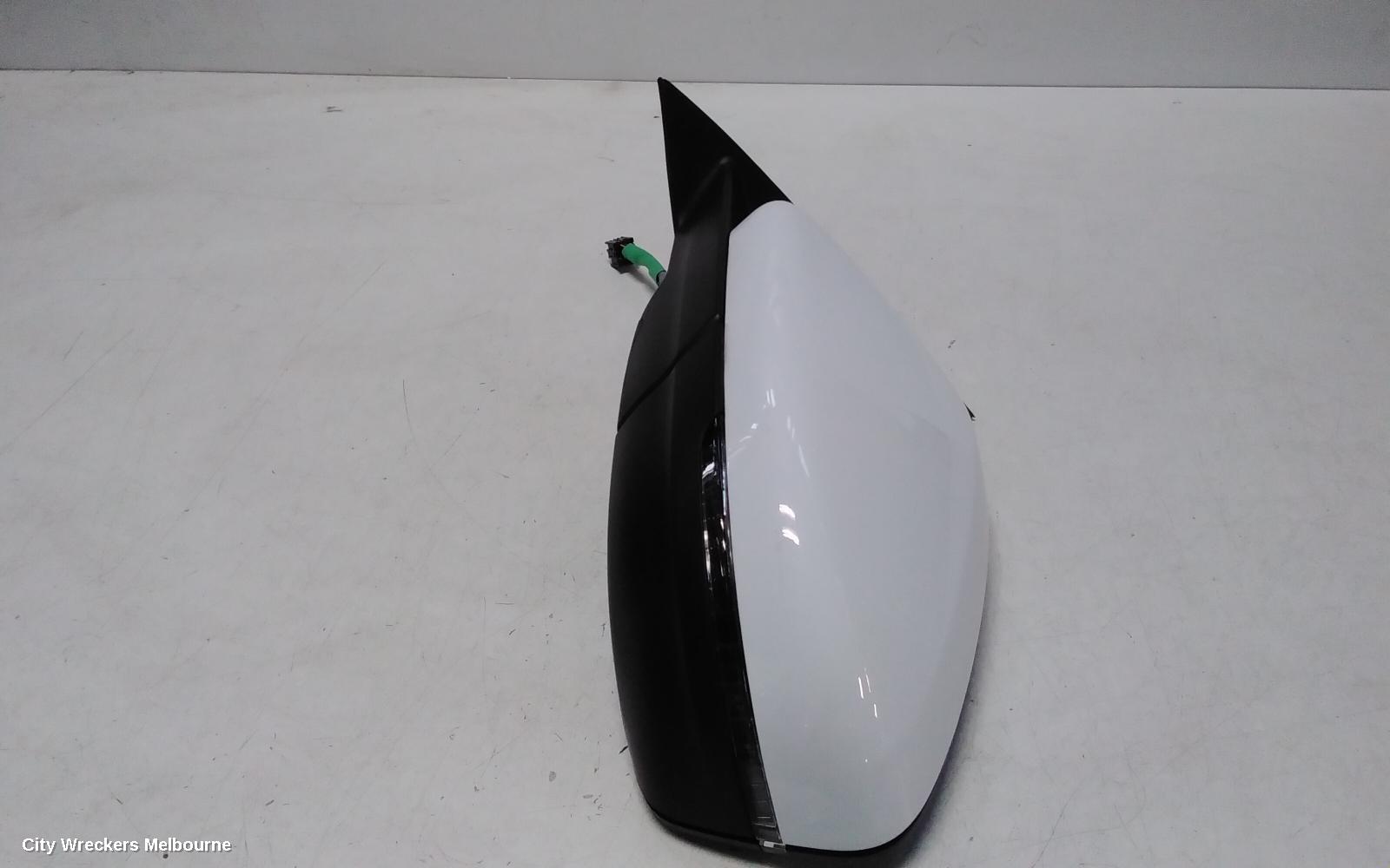 MG HS LEFT DOOR MIRROR, SAS23, HEATED, ELECT ADJ, COLOUR CODED, 09/2019 ONWARDS