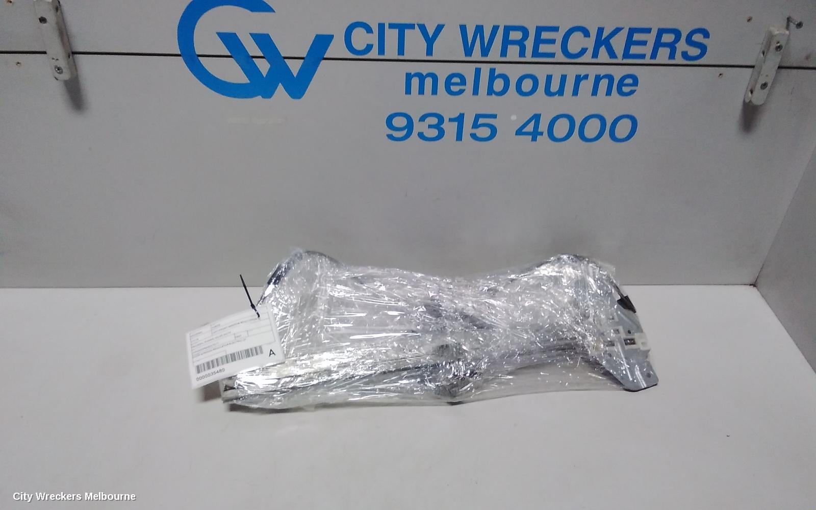 TOYOTA HIACE LEFT FRONT WINDOW REG/MOTOR, DOOR REG AND MOTOR ASSY, TRH/KDH, 03/2005 - 04/2019