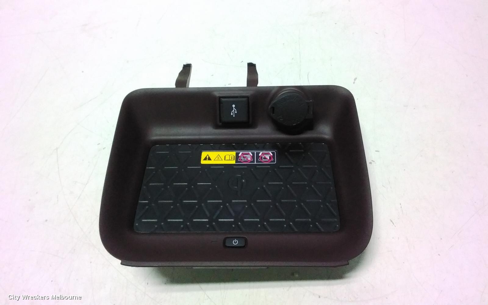 TOYOTA RAV4, XA50, 11/2018 - 12/2025, WIRLESS CHARGER : 116463