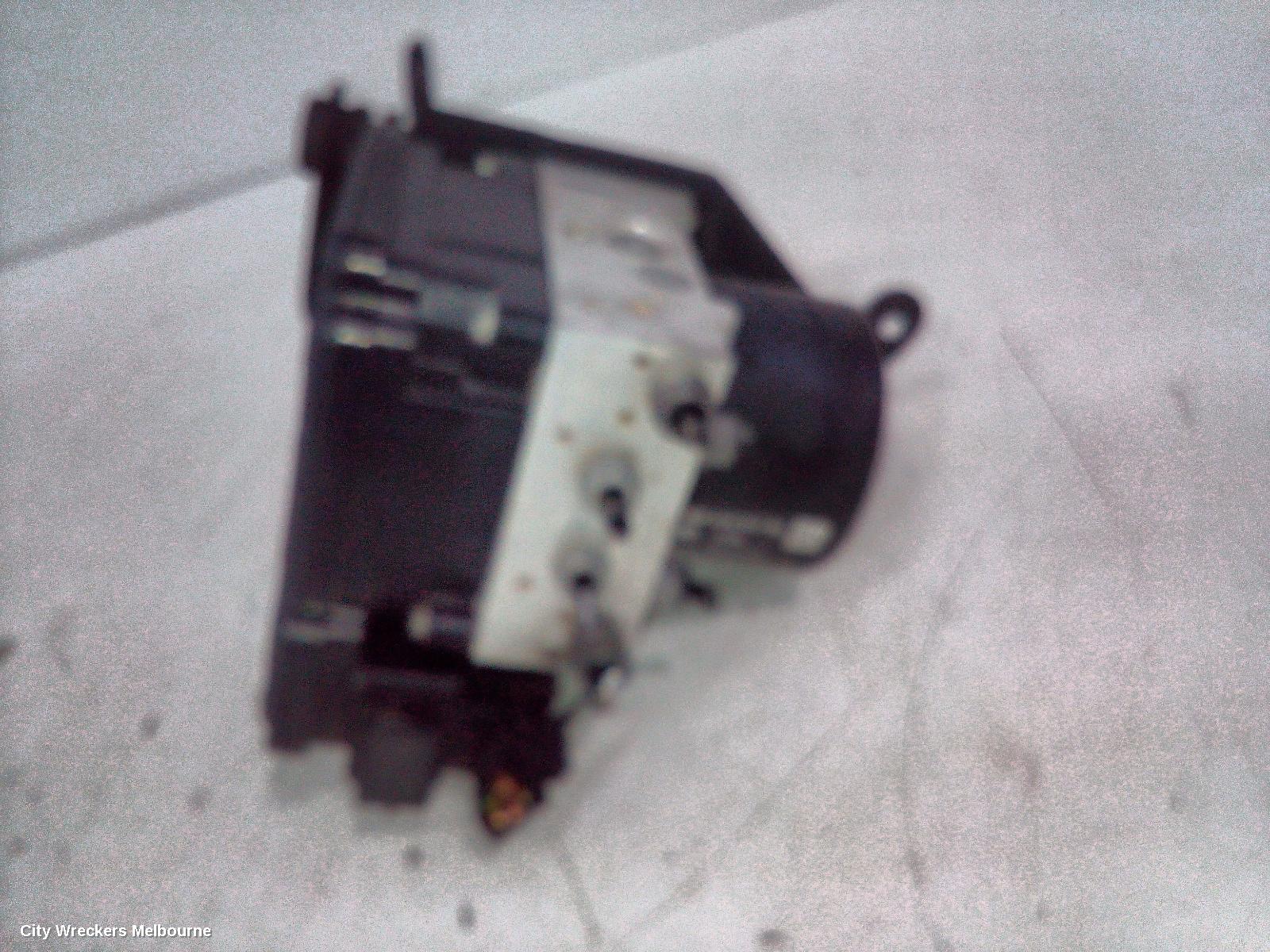 AUDI A3 ABS PUMP/MODULATOR, 8P, MOTOR P/N 1K0614517DJ, 06/2004 - 04/2013