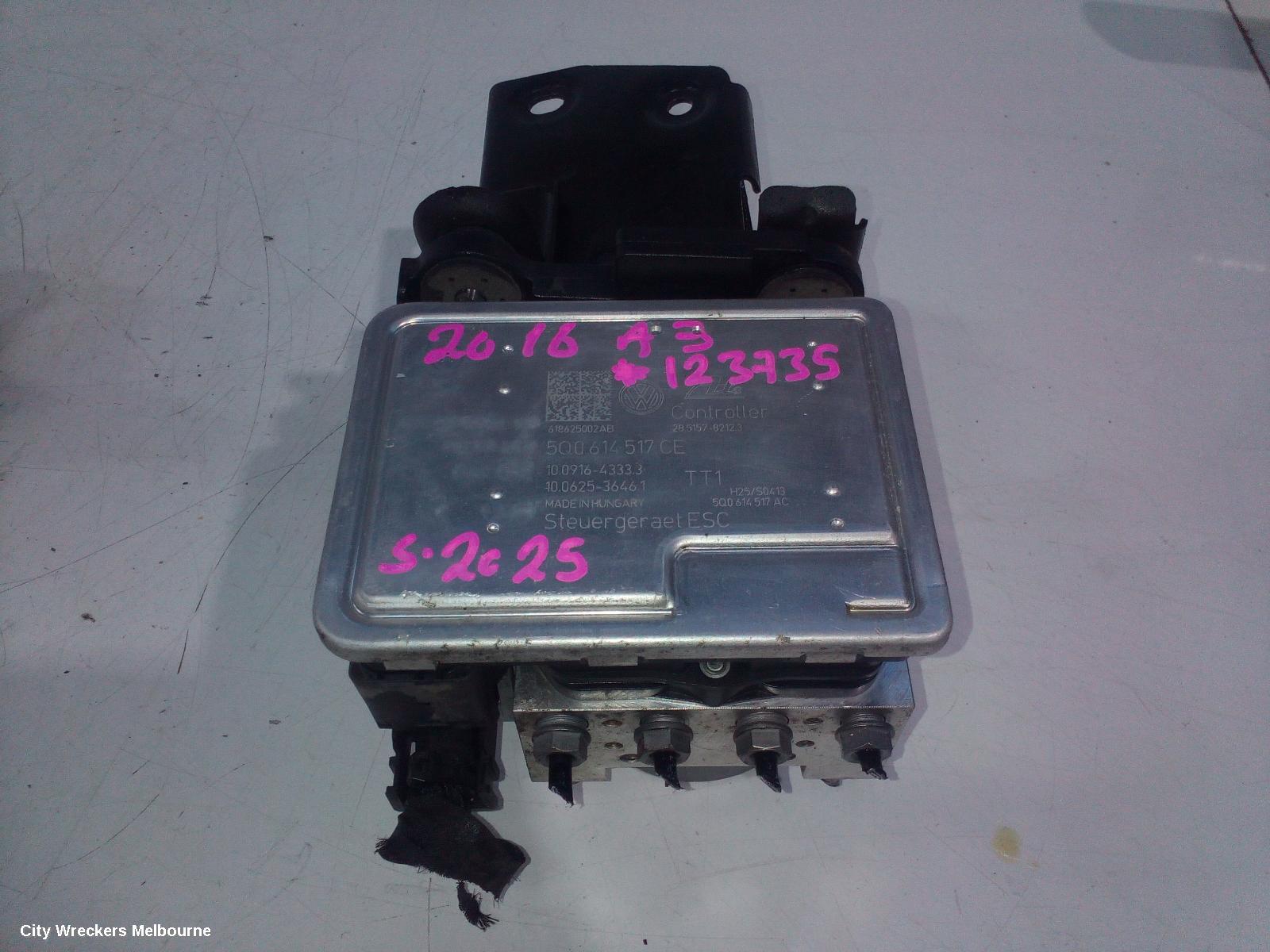 AUDI A3 ABS PUMP/MODULATOR, 8V, P/N 5Q0614517CE, 05/2013 - 10/2020