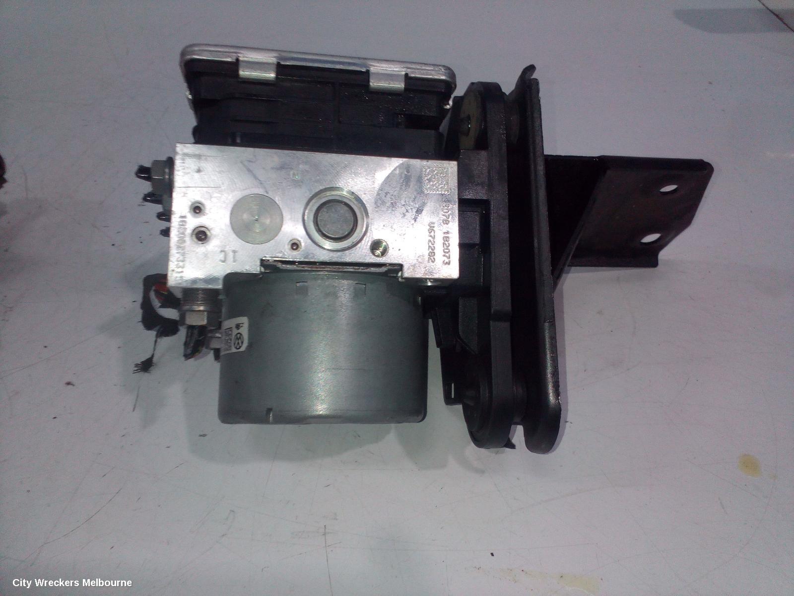 AUDI A3 ABS PUMP/MODULATOR, 8V, P/N 5Q0614517CE, 05/2013 - 10/2020