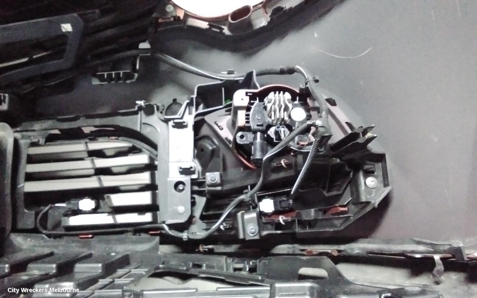 RENAULT CLIO FRONT BUMPER, X98, LIFE/ZEN, 08/2016 - 10/2019