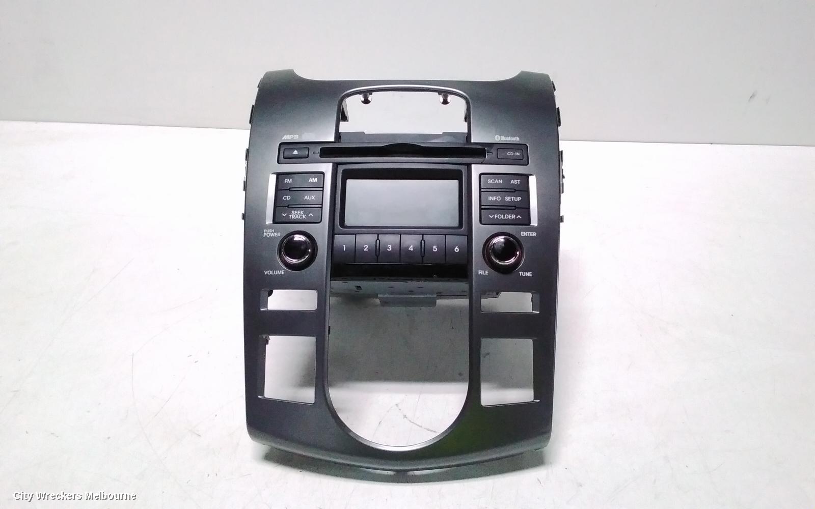 KIA CERATO RADIO/CD/DVD/SAT/TV, CD PLAYER, NON BLUETOOTH TYPE, TD, 10/2008 - 03/2013