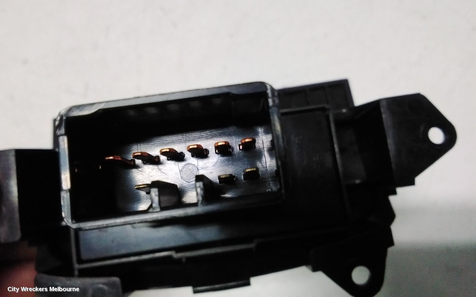KIA CERATO, TD, 10/2008 - 03/2013, HAZARD FLASHER SWITCH: 116505