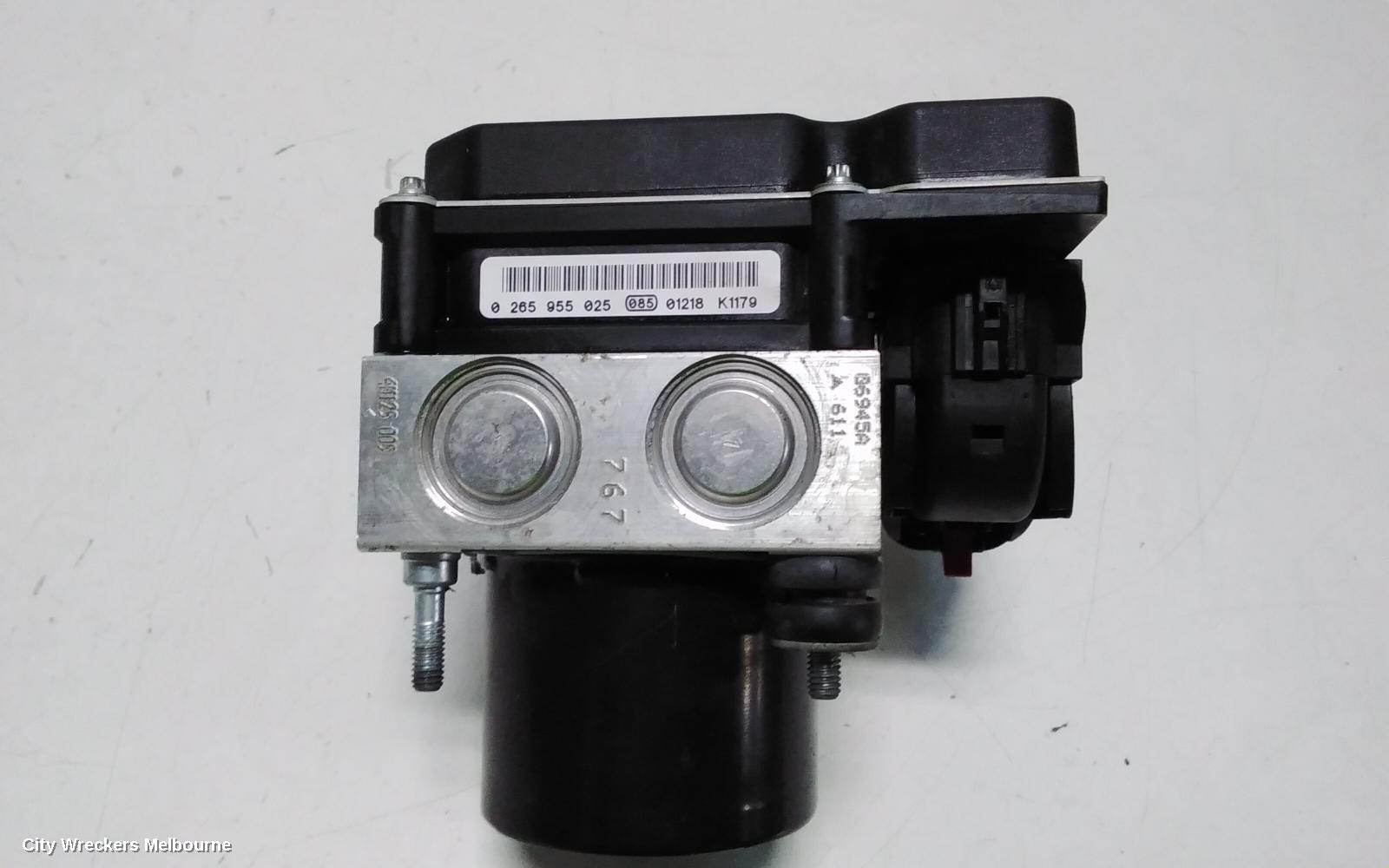 VOLKSWAGEN POLO ABS PUMP/MODULATOR, 6R, P/N 6R0614517AF, 05/2010 - 09/2017