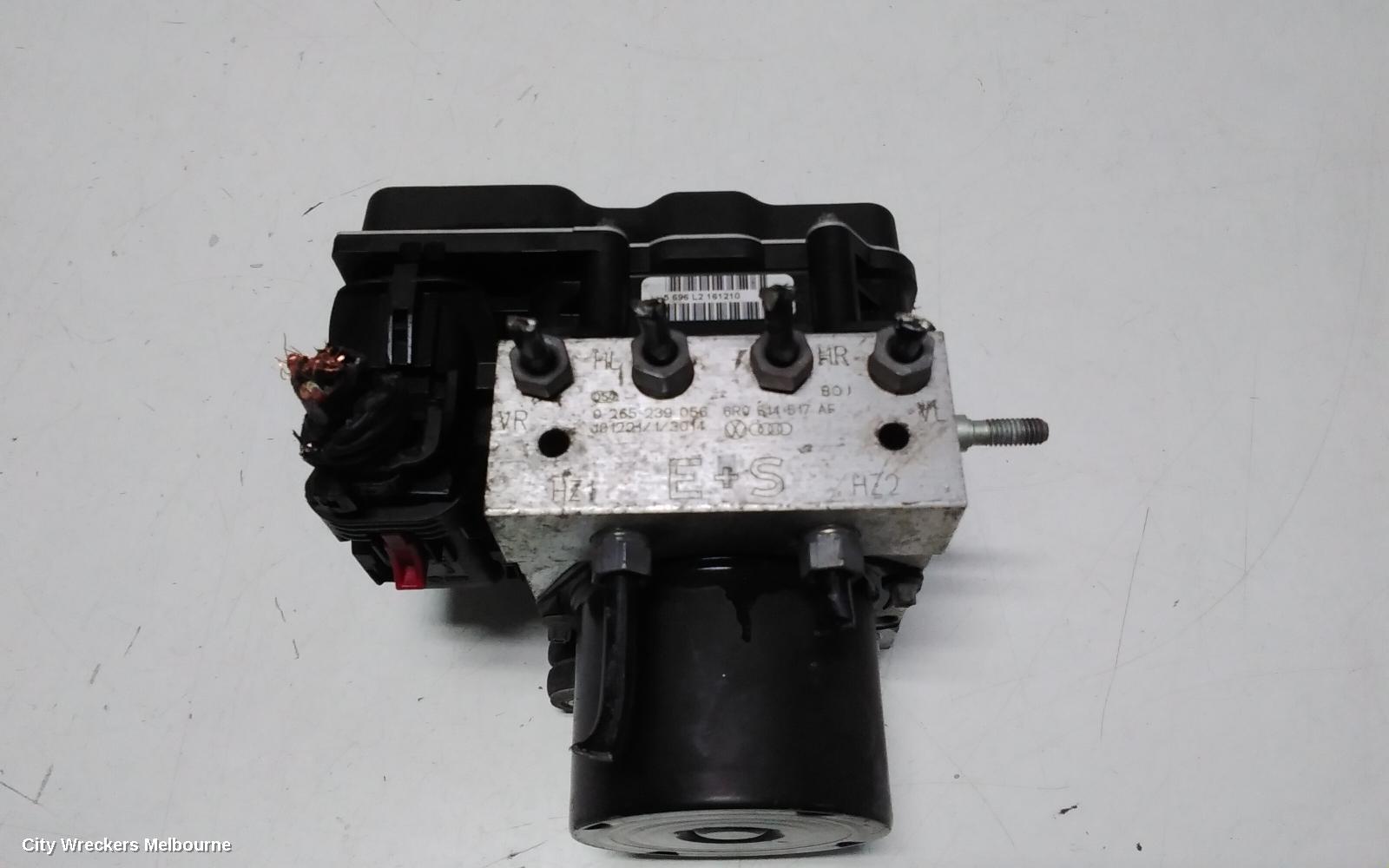 VOLKSWAGEN POLO ABS PUMP/MODULATOR, 6R, P/N 6R0614517AF, 05/2010 - 09/2017