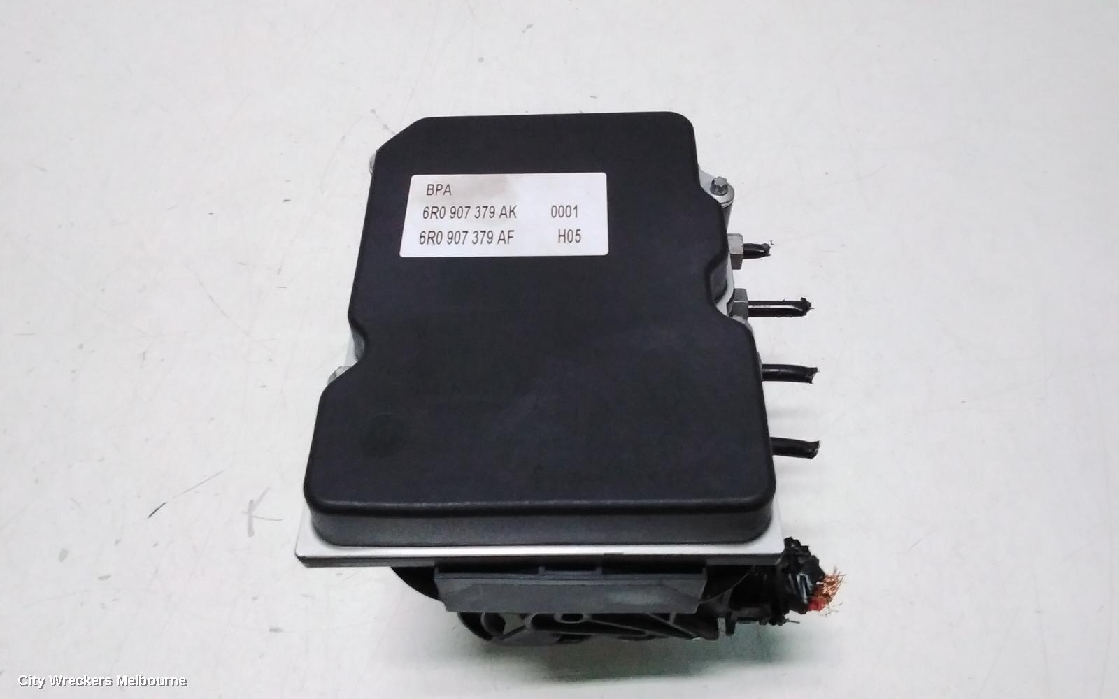 VOLKSWAGEN POLO ABS PUMP/MODULATOR, 6R, P/N 6R0614517AF, 05/2010 - 09/2017
