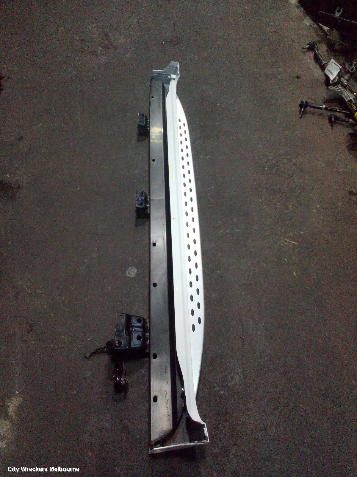 HOLDEN CAPTIVA SIDE STEP/SKIRT, CG, SILL SKIRT, RH SIDE, 01/2014 - 06/2018