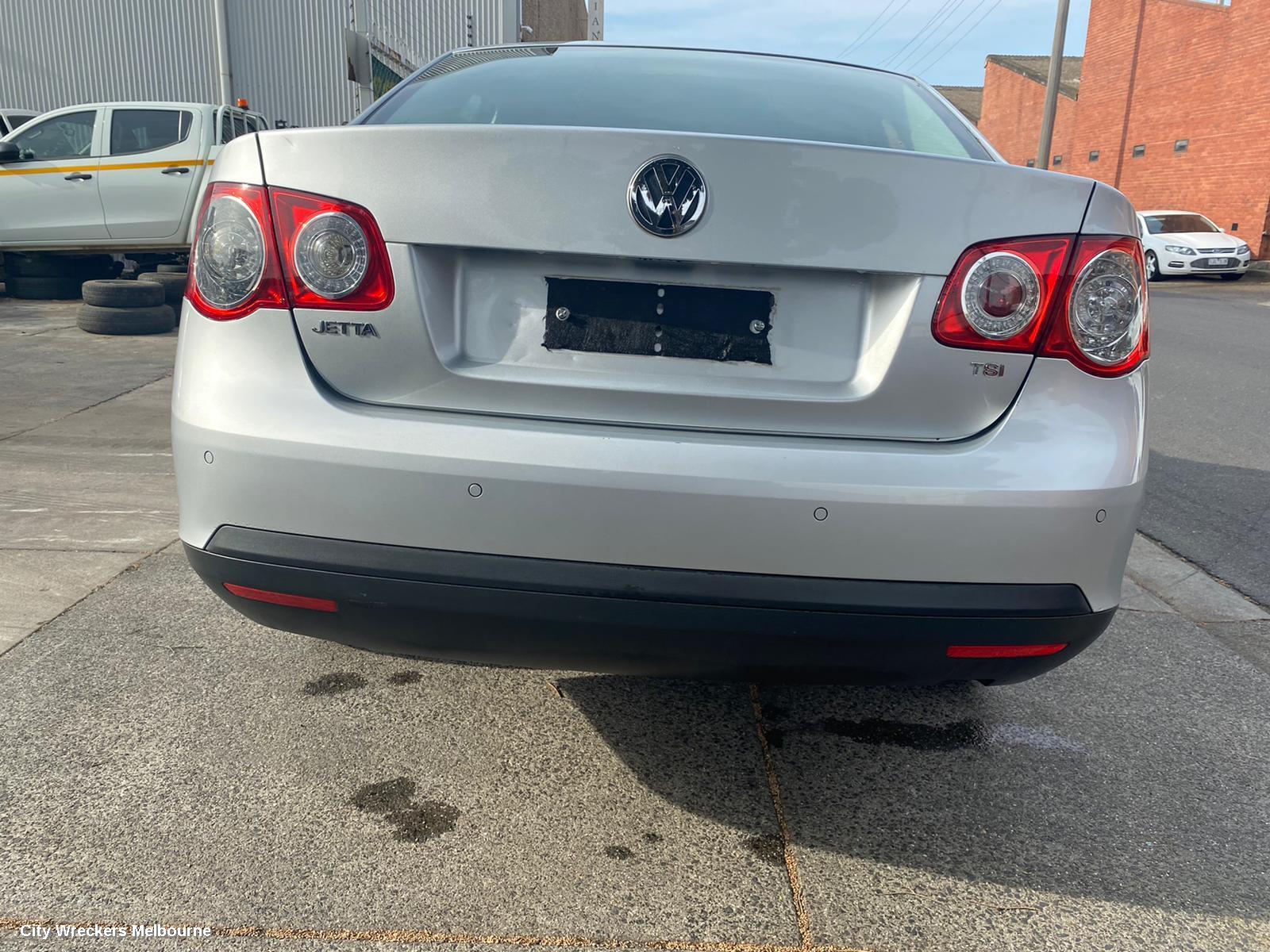 VOLKSWAGEN JETTA LOWER ENGINE SPLASH TRAY