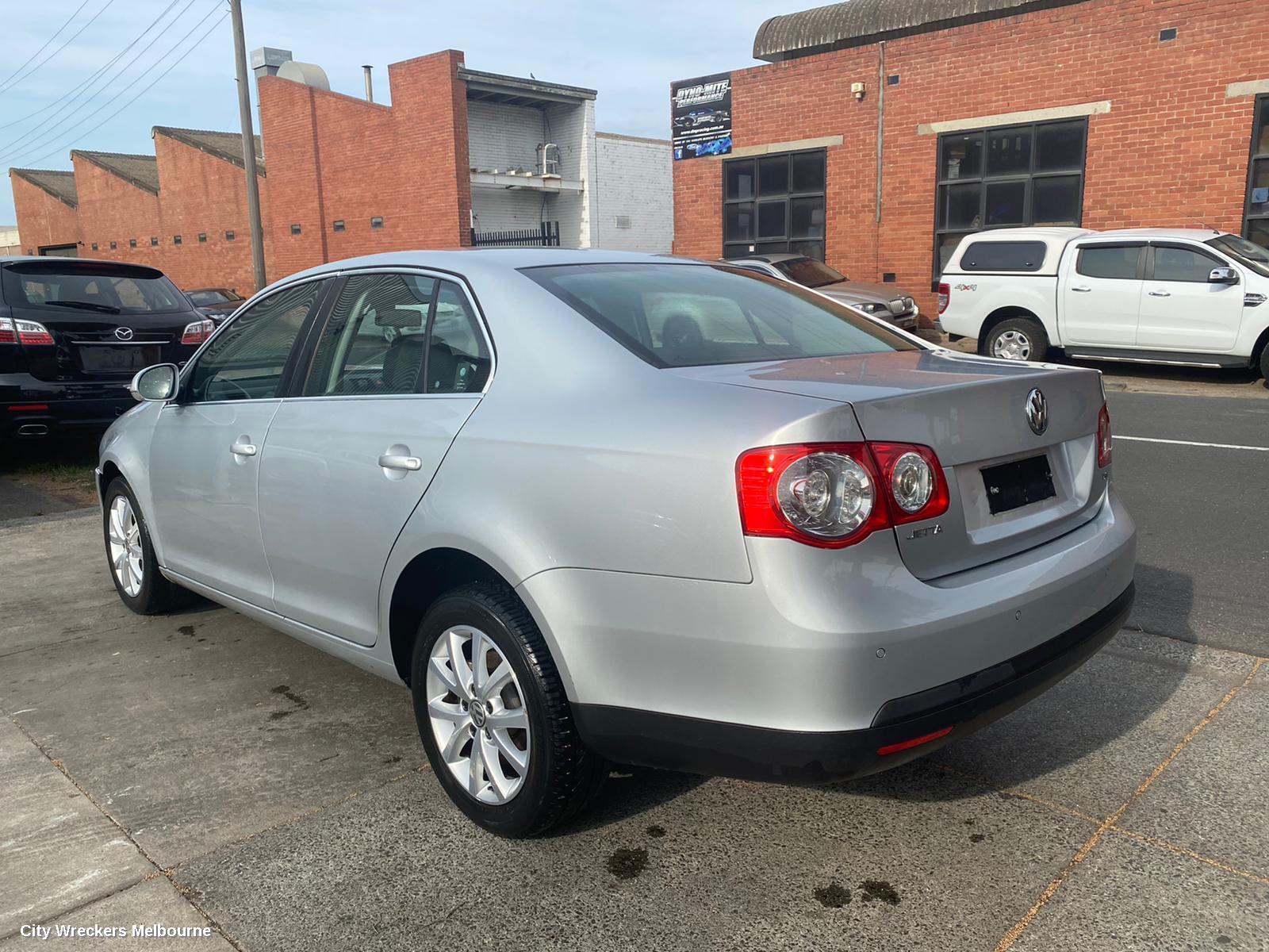 VOLKSWAGEN JETTA LOWER ENGINE SPLASH TRAY