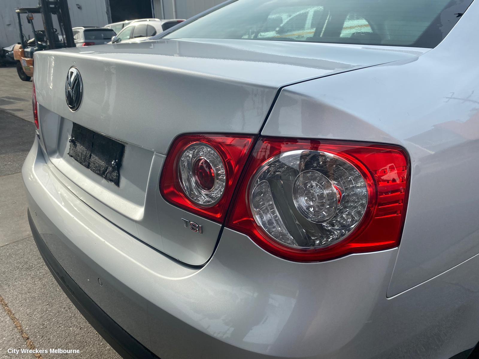 VOLKSWAGEN JETTA LOWER ENGINE SPLASH TRAY
