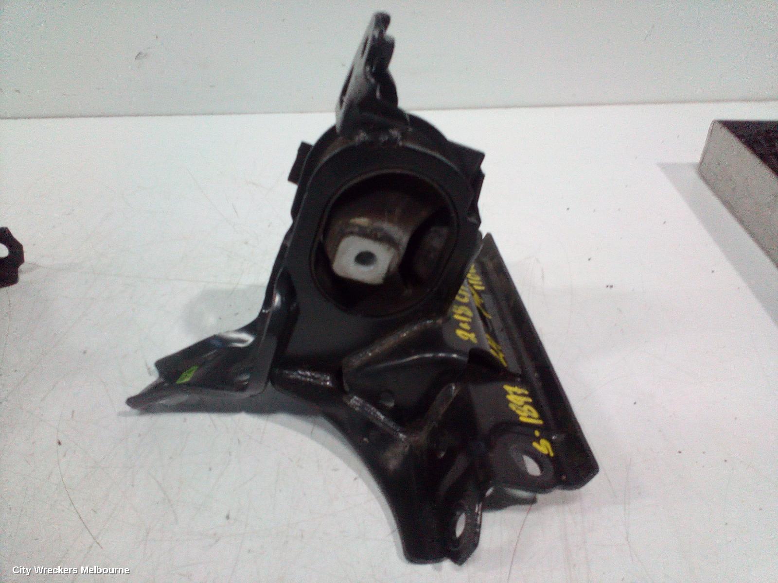 TOYOTA C-HR MOUNT, GEN 1, 12/2016 - 09/2023
