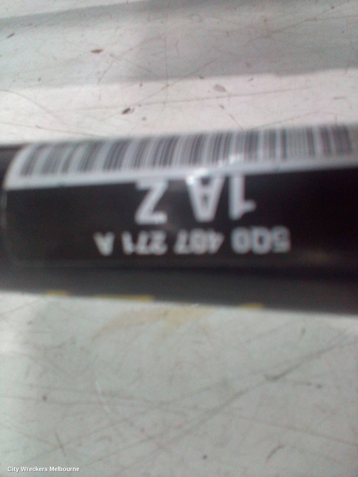 VOLKSWAGEN CADDY LEFT DRIVESHAFT, MANUAL T/M, PETROL, 1.2, 2KN, 07/2015 - 02/2021