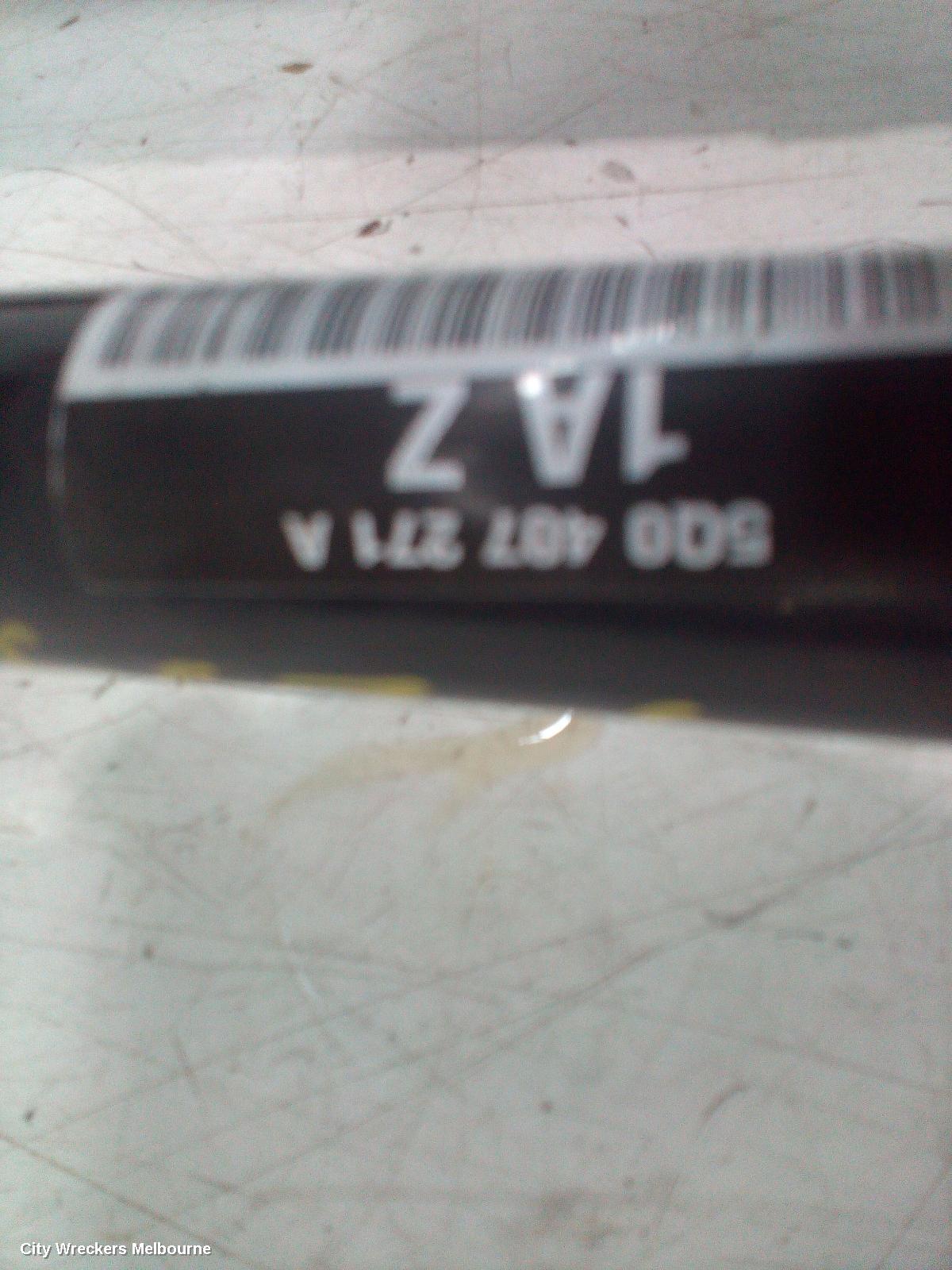 VOLKSWAGEN CADDY LEFT DRIVESHAFT, MANUAL T/M, PETROL, 1.2, 2KN, 07/2015 - 02/2021