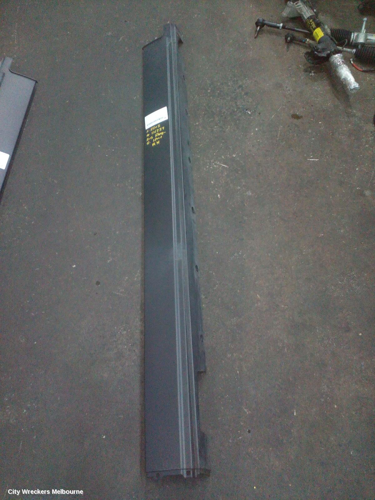 LAND ROVER RANGEROVER SPORT SIDE STEP/SKIRT, L494, SKIRT, RH SIDE, 06/2013 - 04/2022