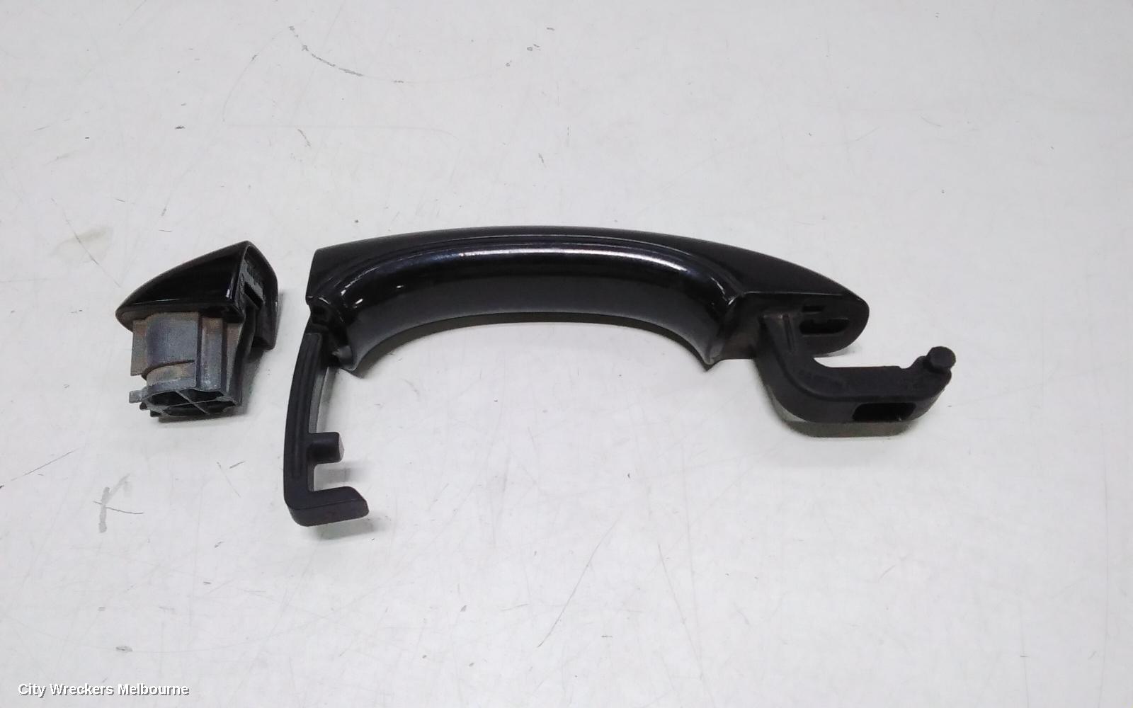AUDI Q7 DOOR HANDLE, 4L, RH FRONT, OUTER, 09/2006 - 08/2015